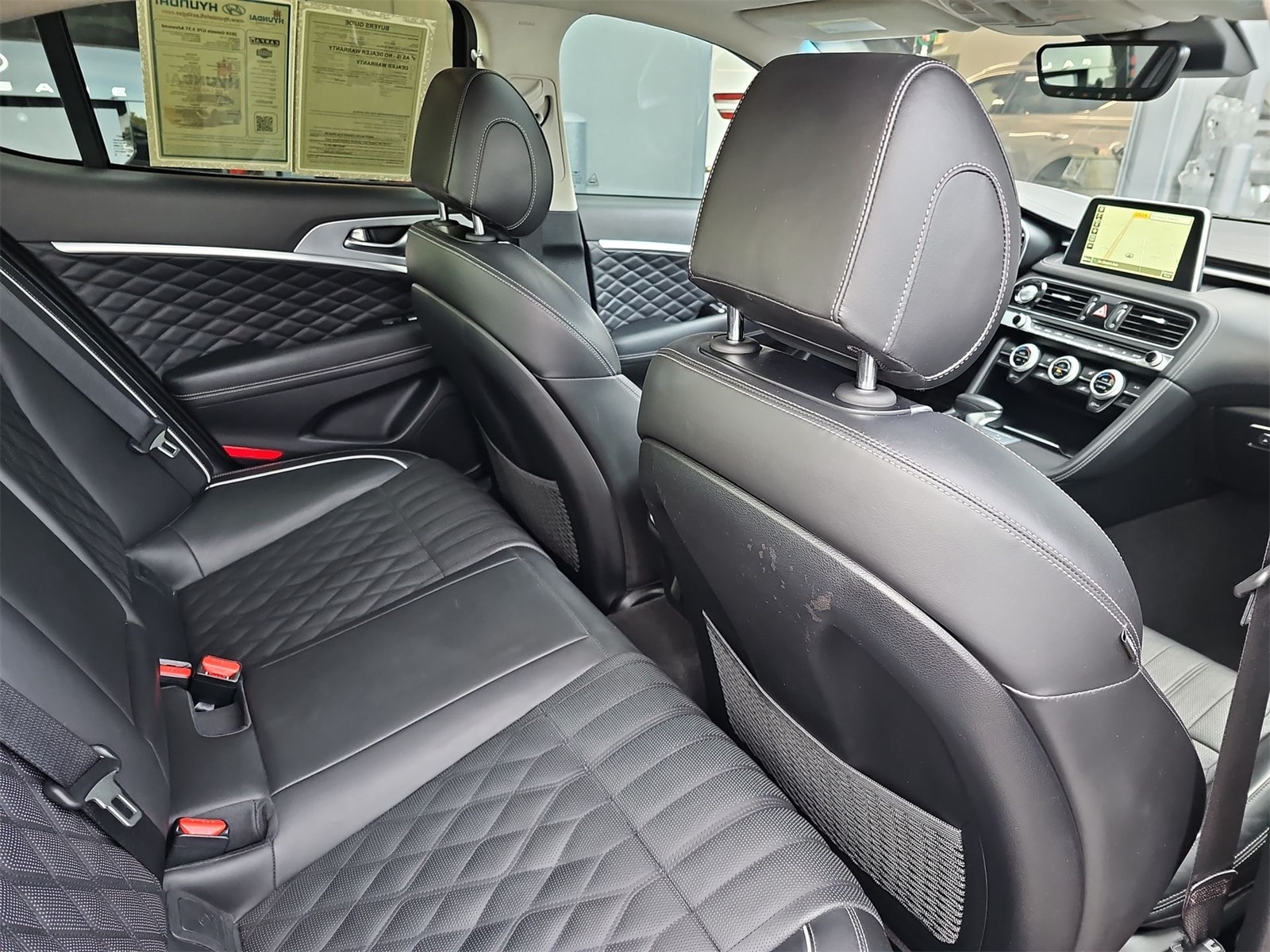 Thumbnail: 2019 Genesis G70 - 16