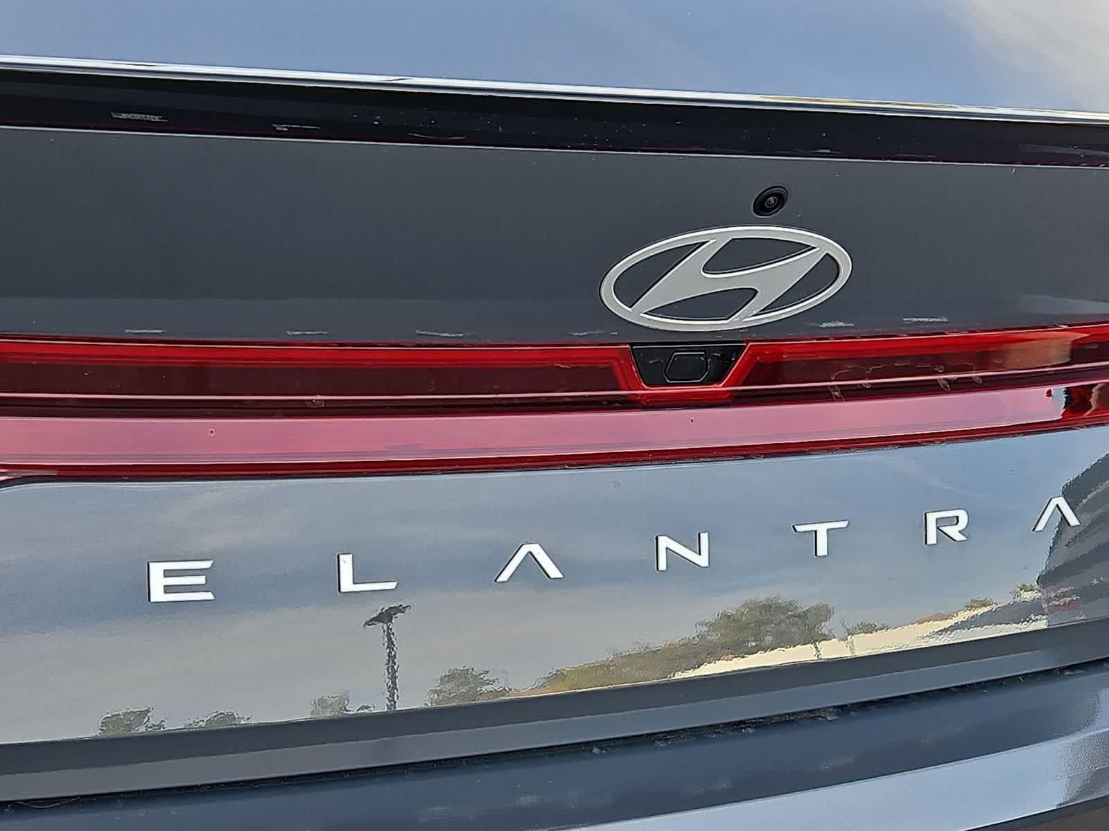 Thumbnail: 2026 Hyundai Elantra - 11