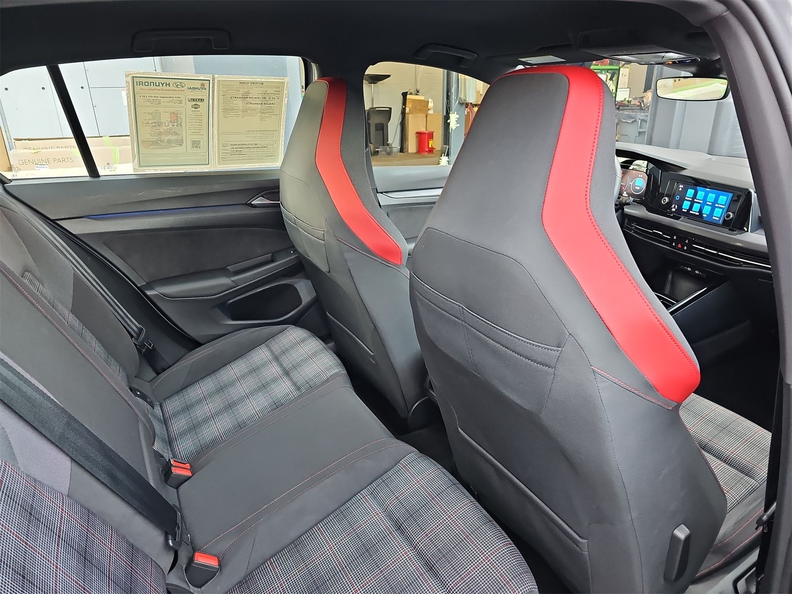 Thumbnail: 2024 Volkswagen Golf - 16