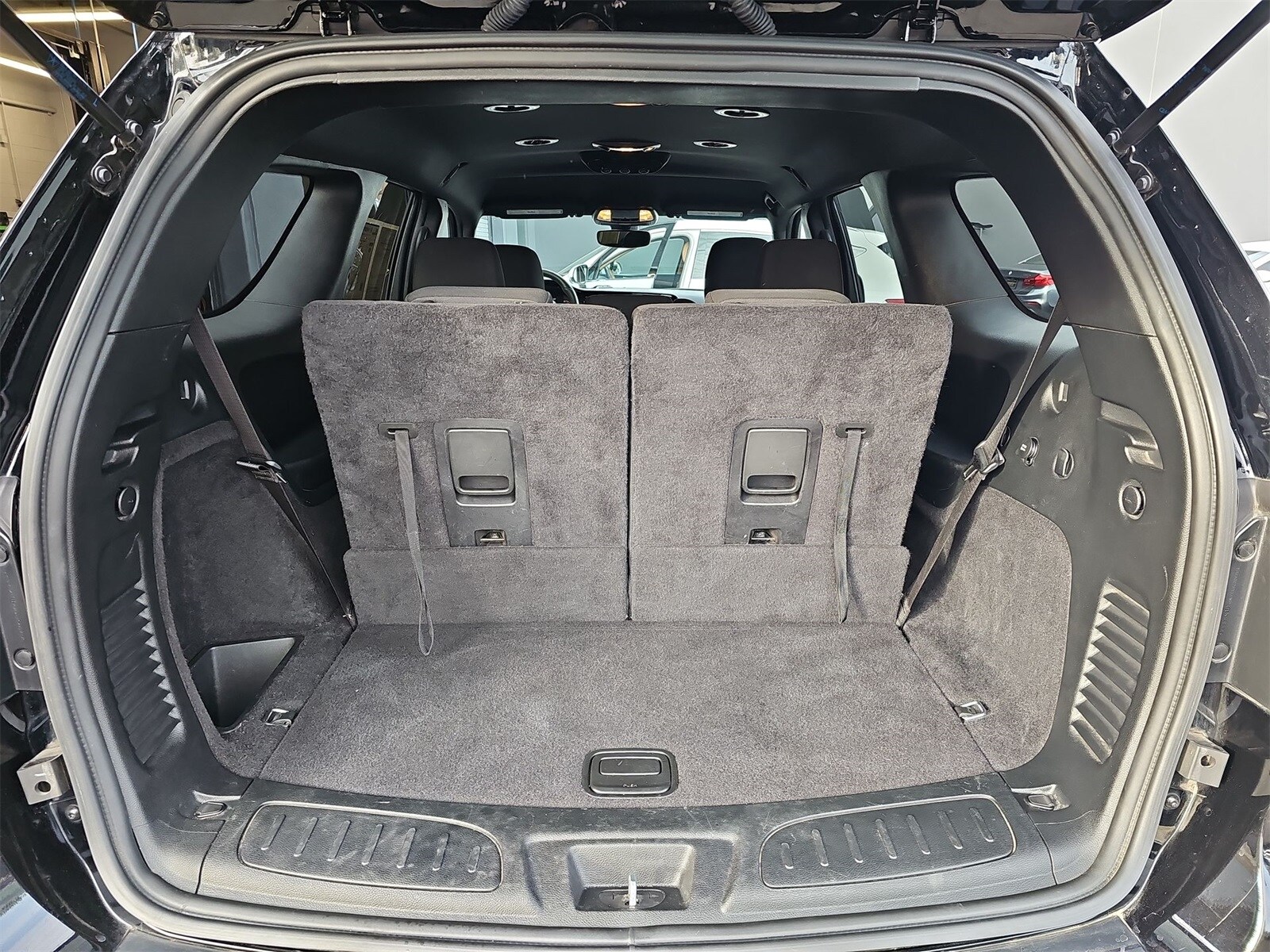 Thumbnail: 2022 Dodge Durango - 23