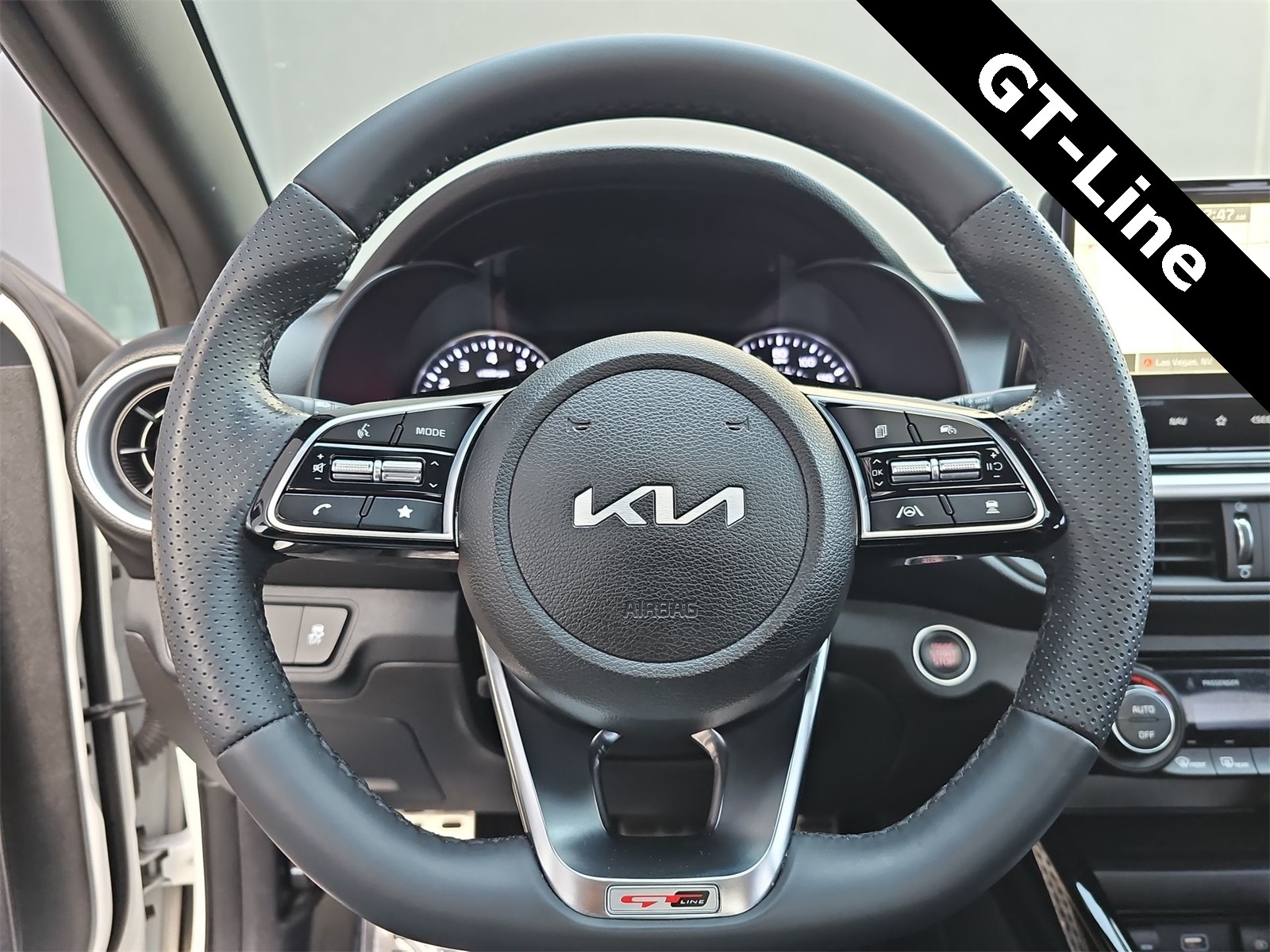 Thumbnail: 2023 Kia Forte - 19