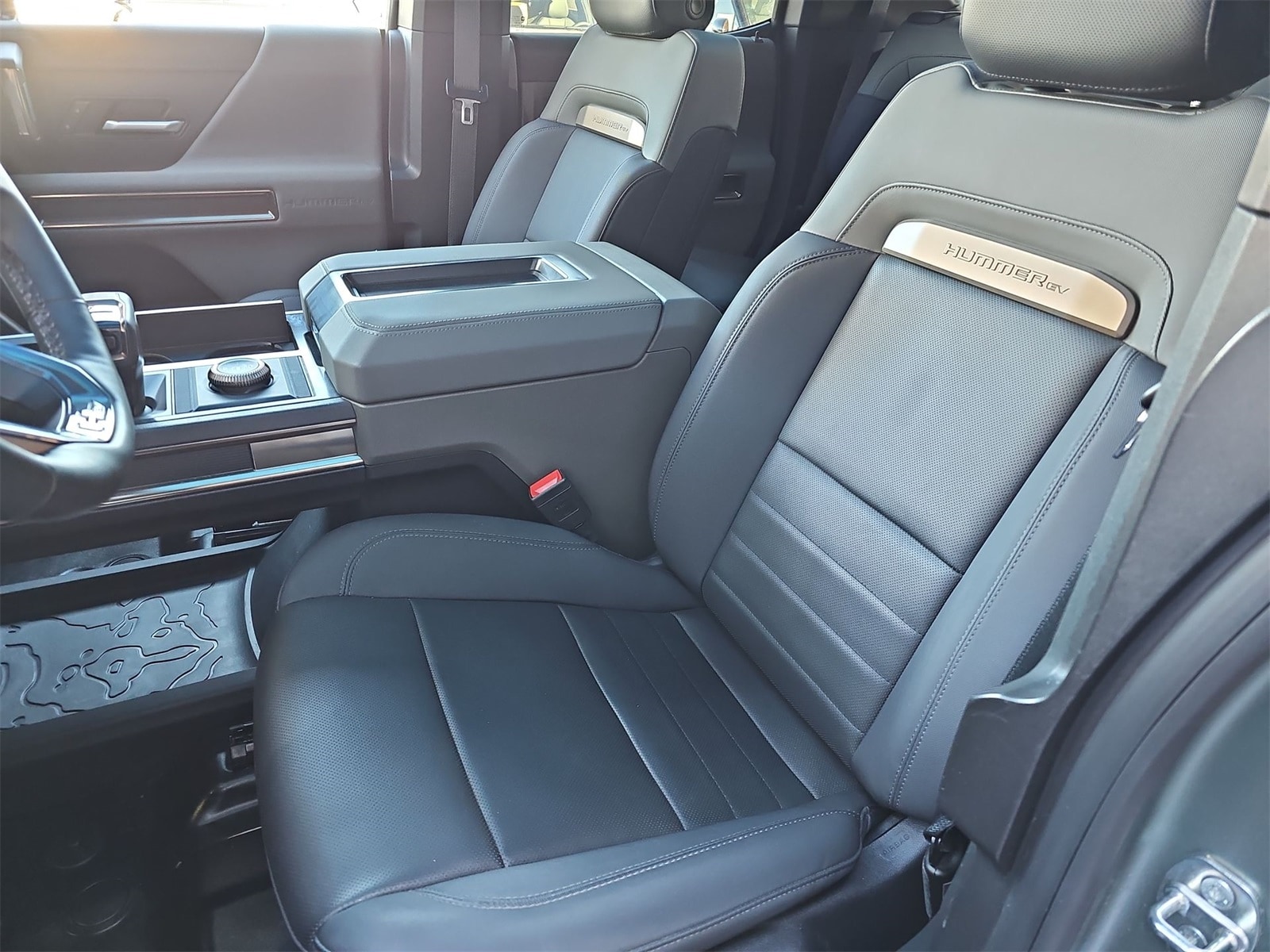 Thumbnail: 2024 GMC Hummer EV - 15