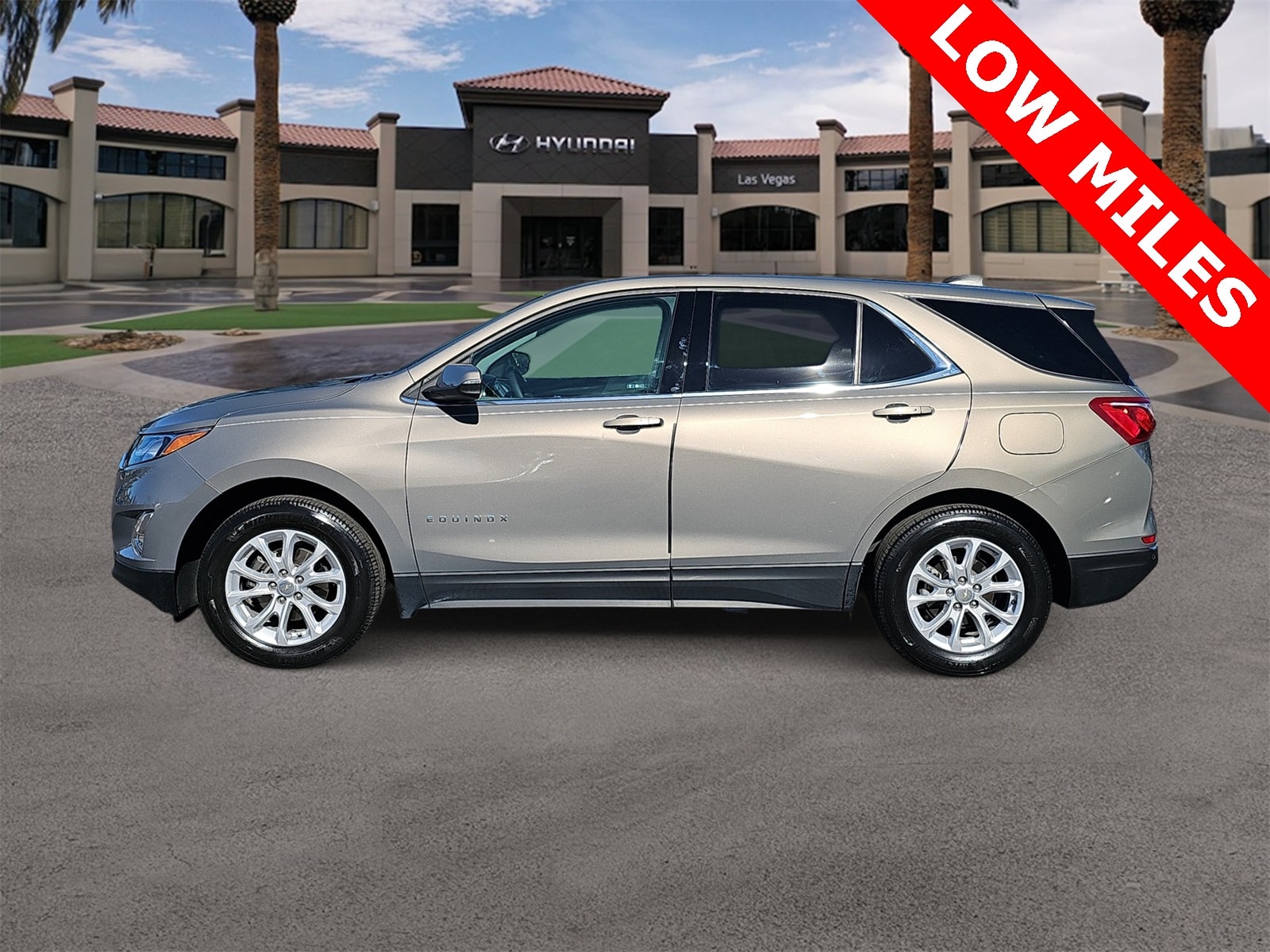 Thumbnail: 2018 Chevrolet Equinox - 5