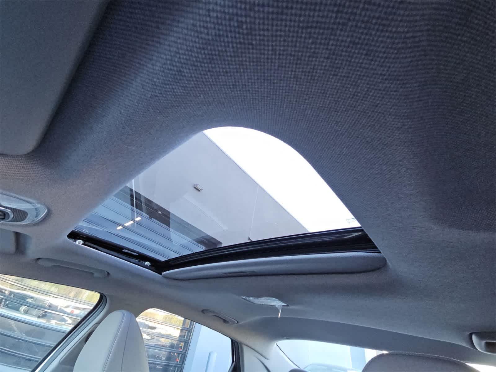 Thumbnail: 2025 Hyundai Elantra - 30