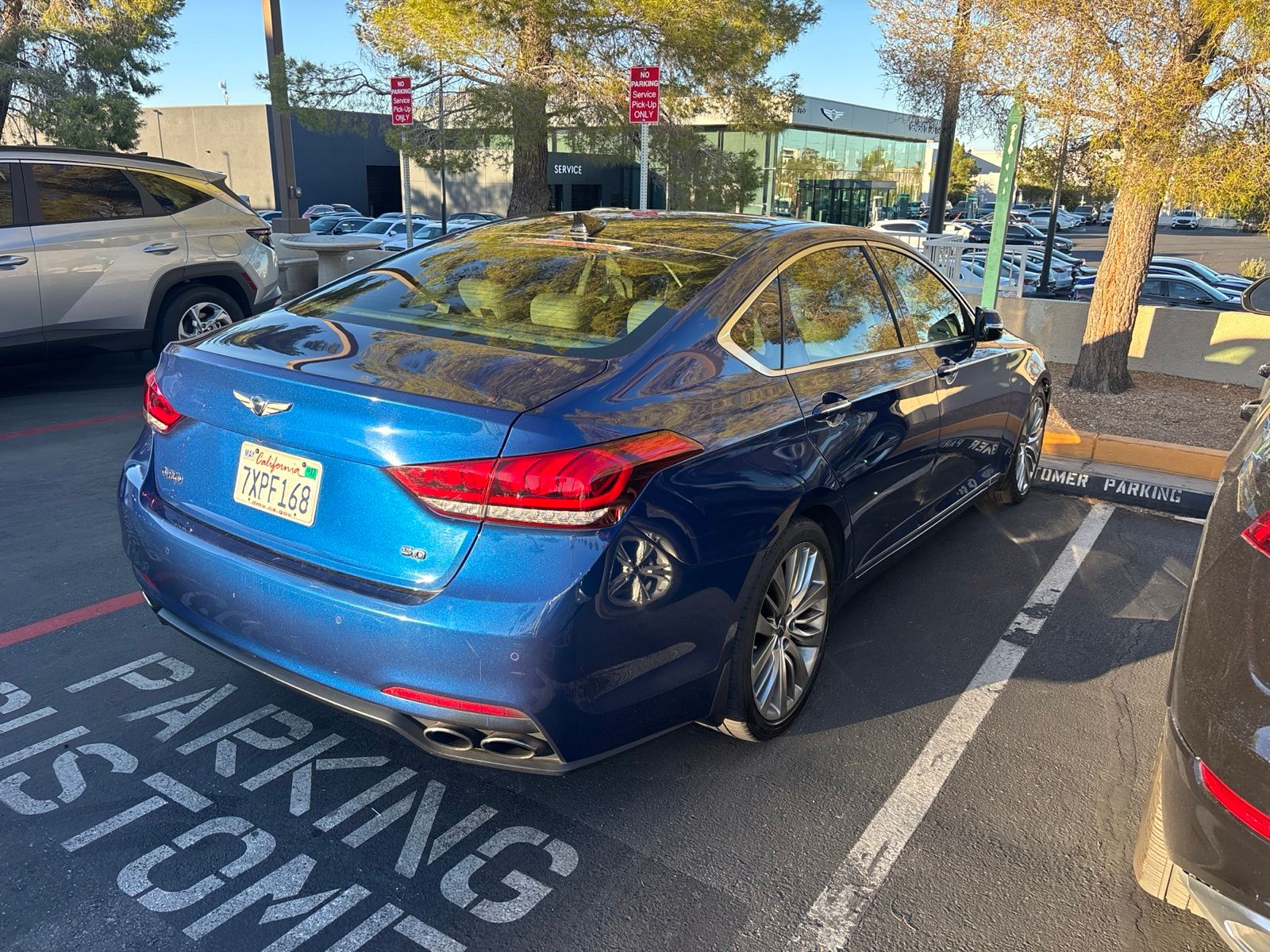 Thumbnail: 2017 Genesis G80 - 3