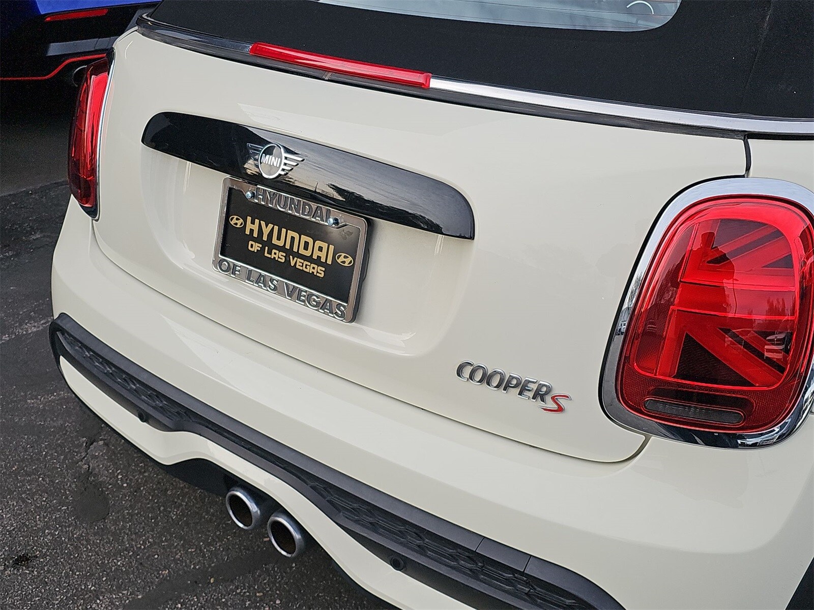 Thumbnail: 2022 MINI Cooper Convertible - 11