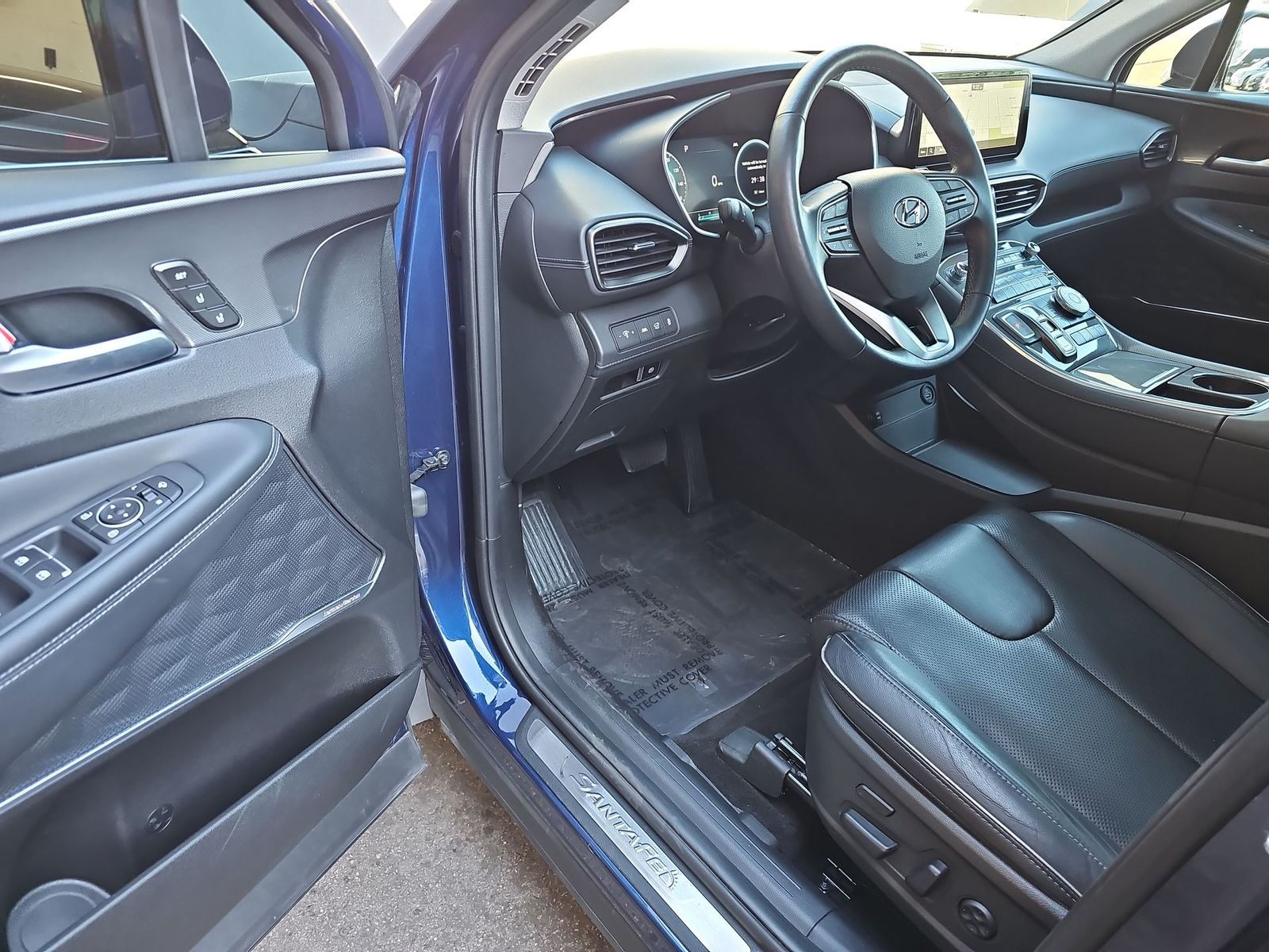 Thumbnail: 2023 Hyundai Santa Fe - 10