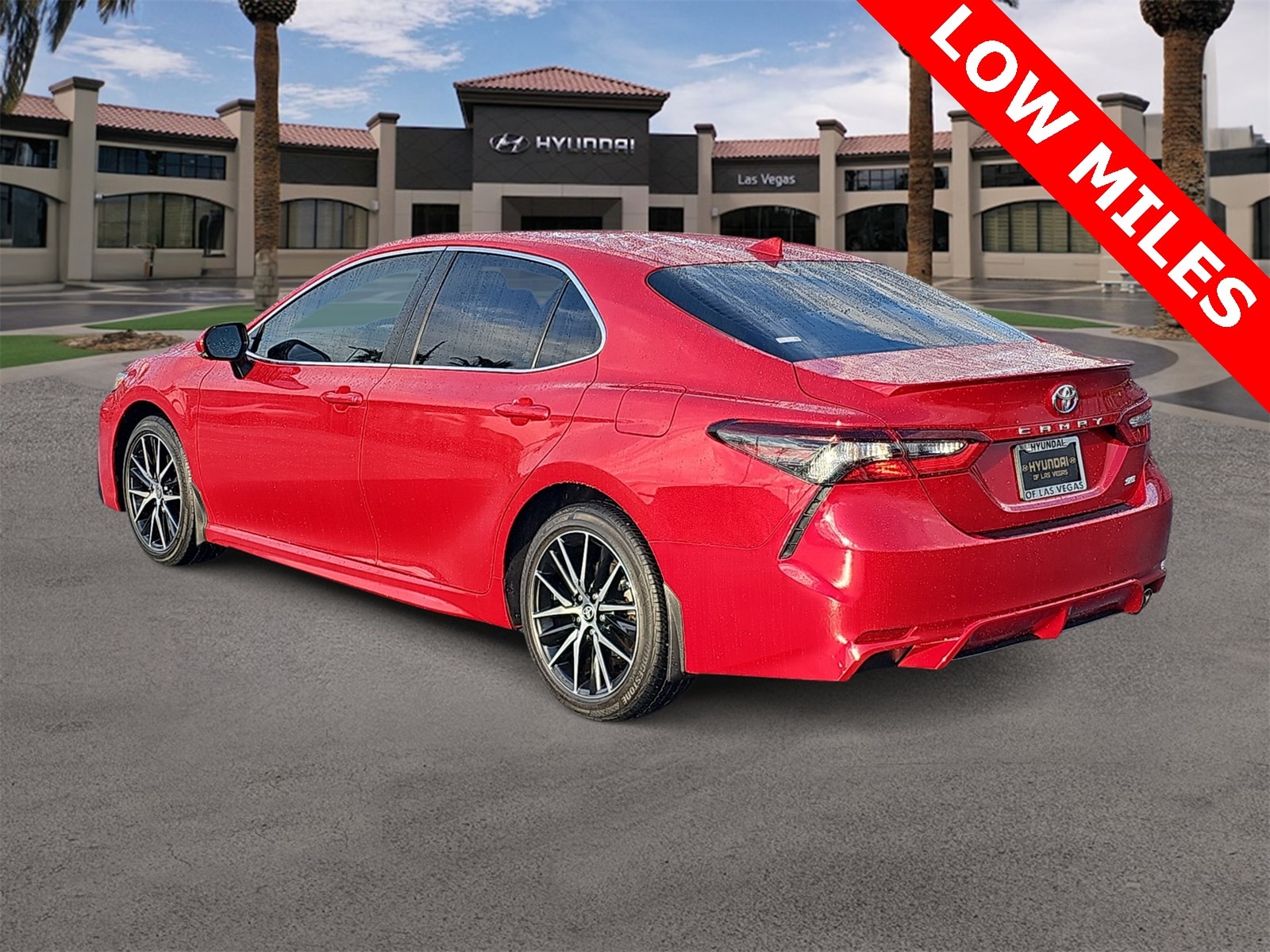 Thumbnail: 2023 Toyota Camry - 6