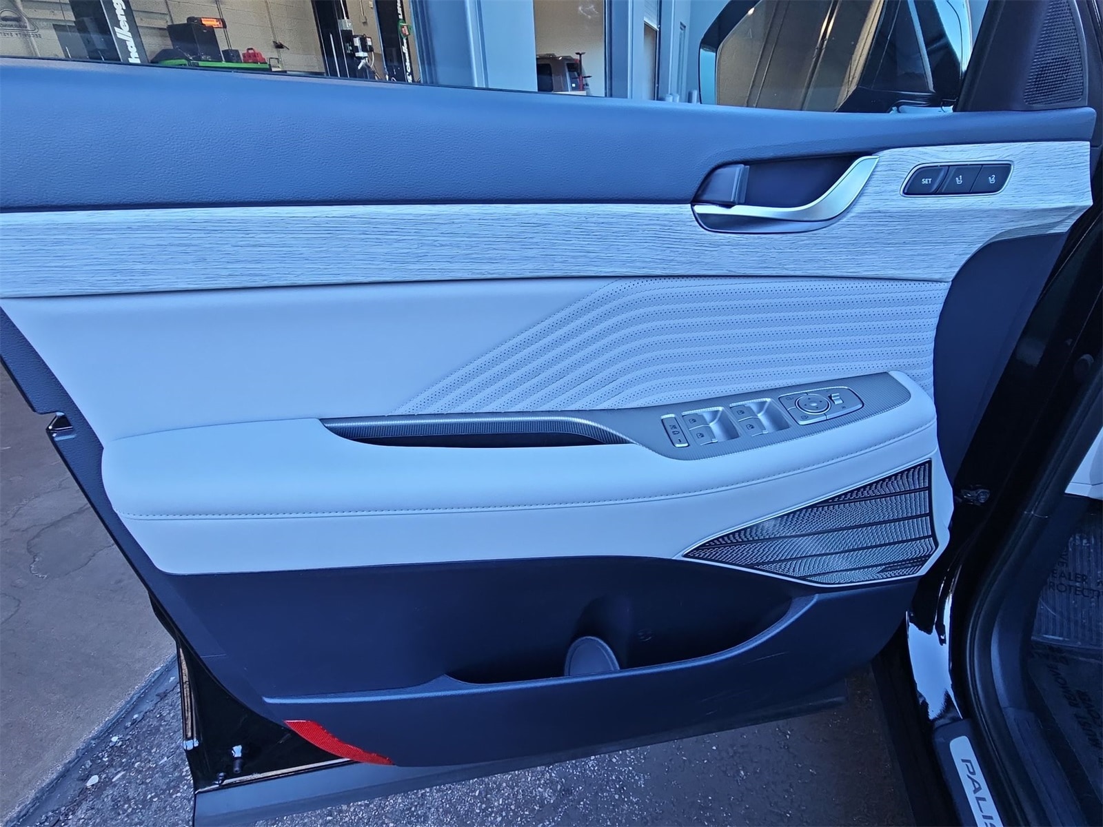 Thumbnail: 2023 Hyundai Palisade - 29