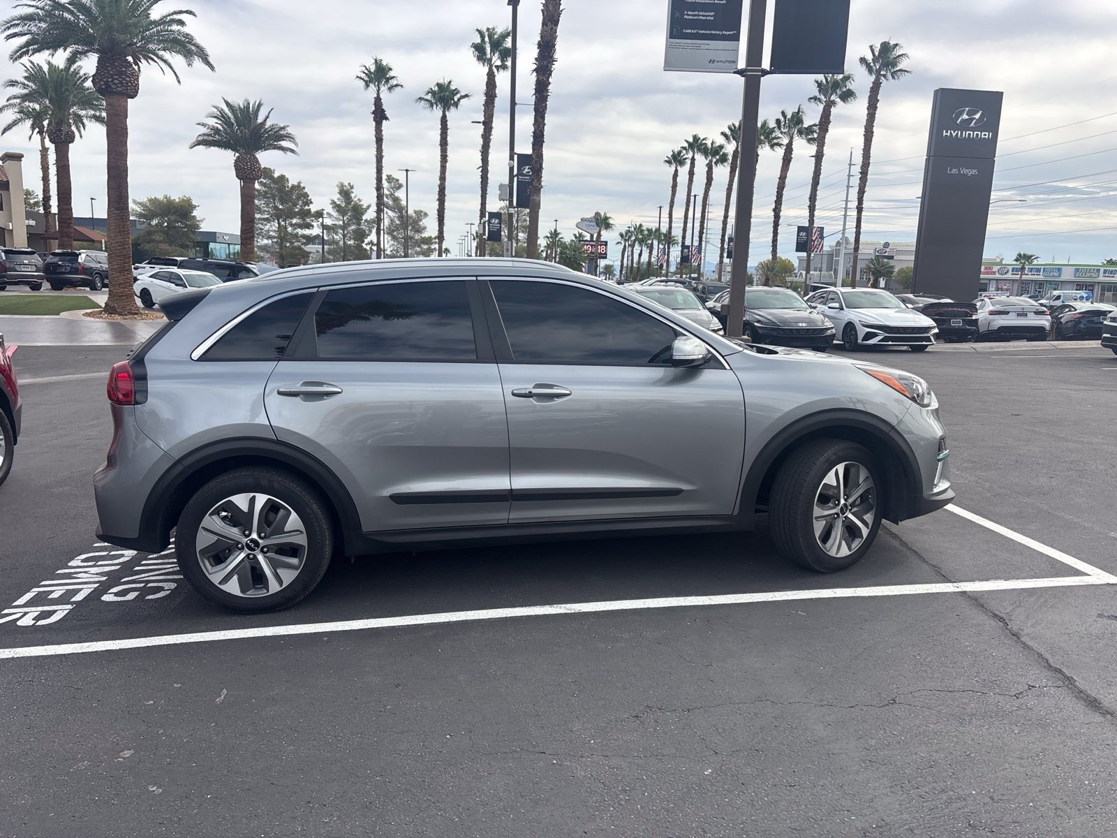 Used 2022 Kia Niro EV EX SUV