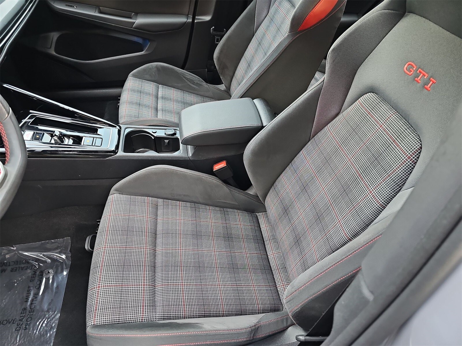 Thumbnail: 2024 Volkswagen Golf - 15