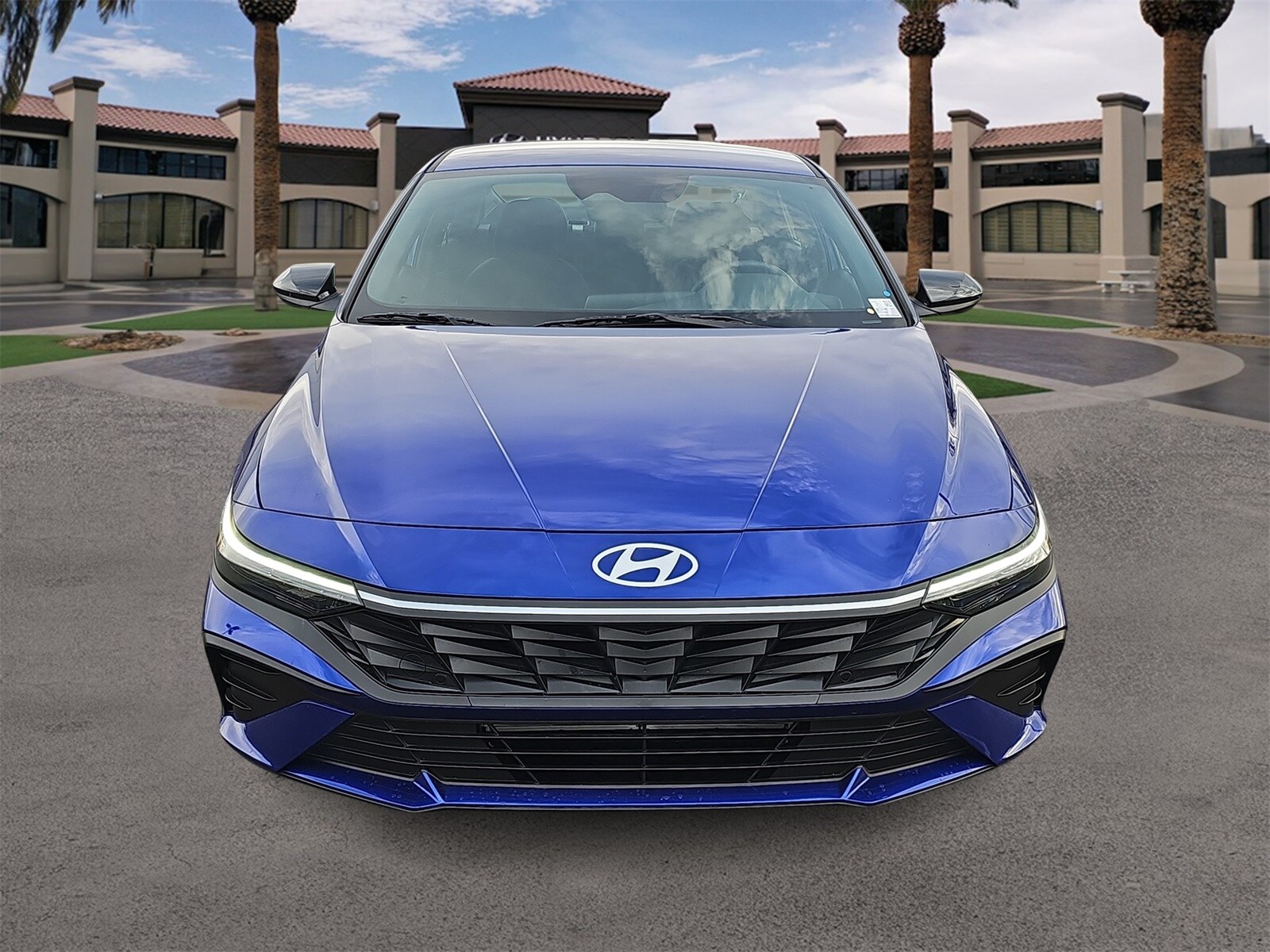 2025 Hyundai Elantra SEL Sport photo 3