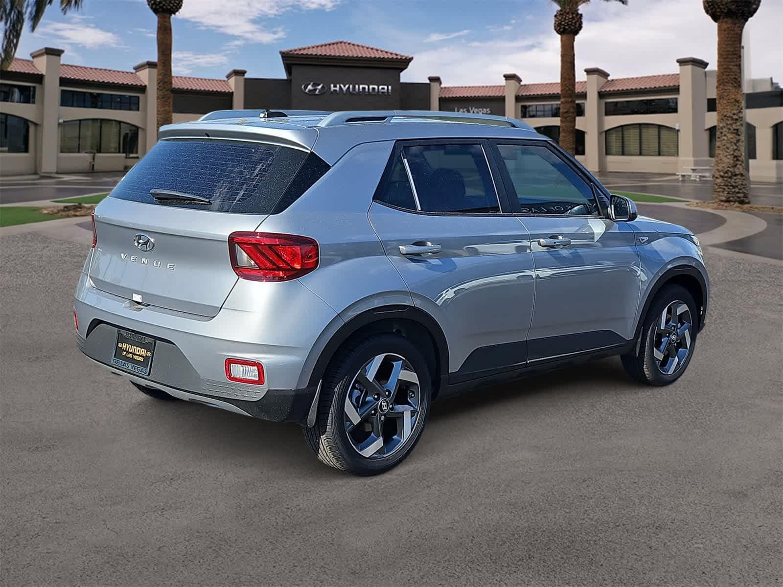 Thumbnail: 2025 Hyundai Venue - 8