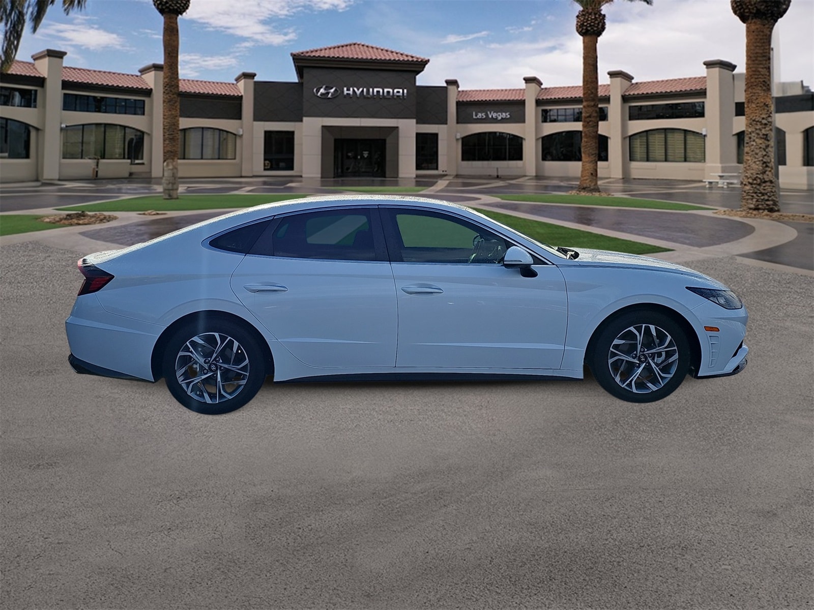 Thumbnail: 2023 Hyundai Sonata - 9