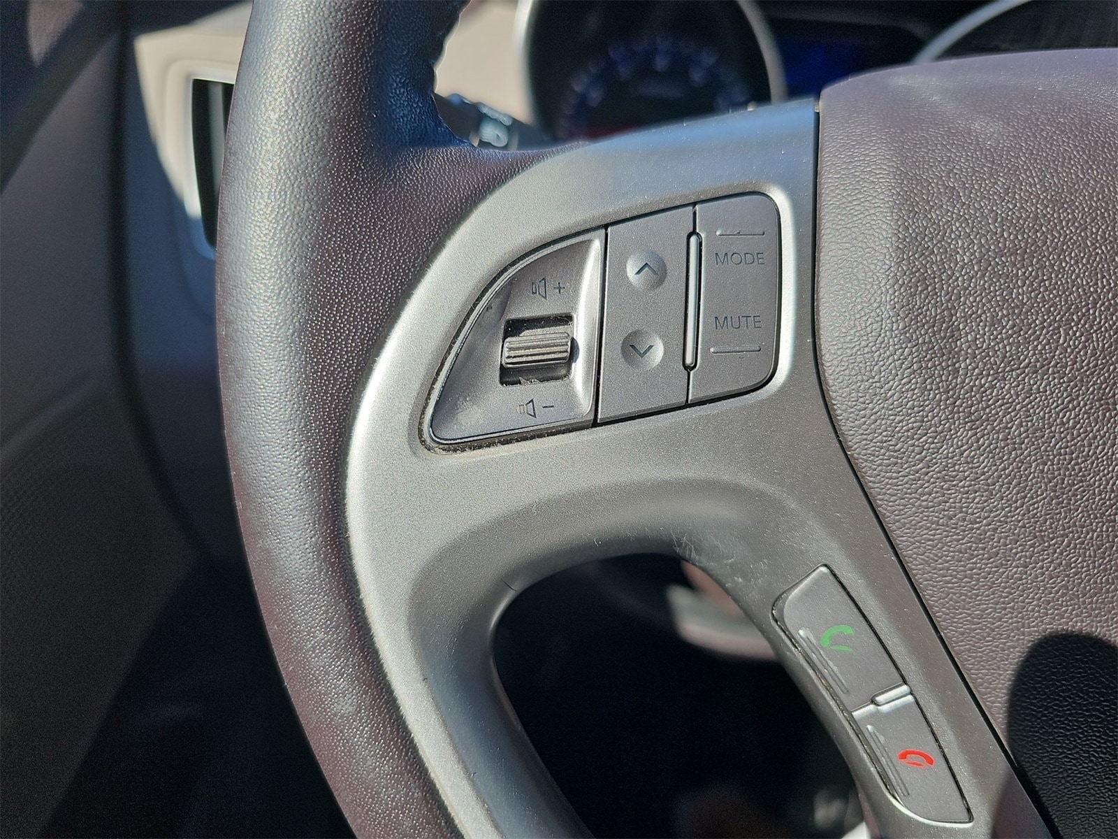 Thumbnail: 2013 Hyundai Tucson - 26