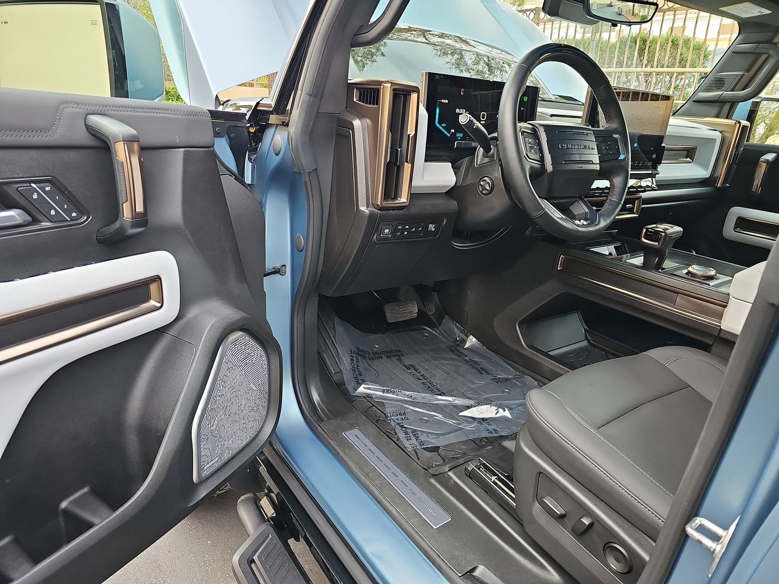 Thumbnail: 2024 GMC Hummer EV - 10