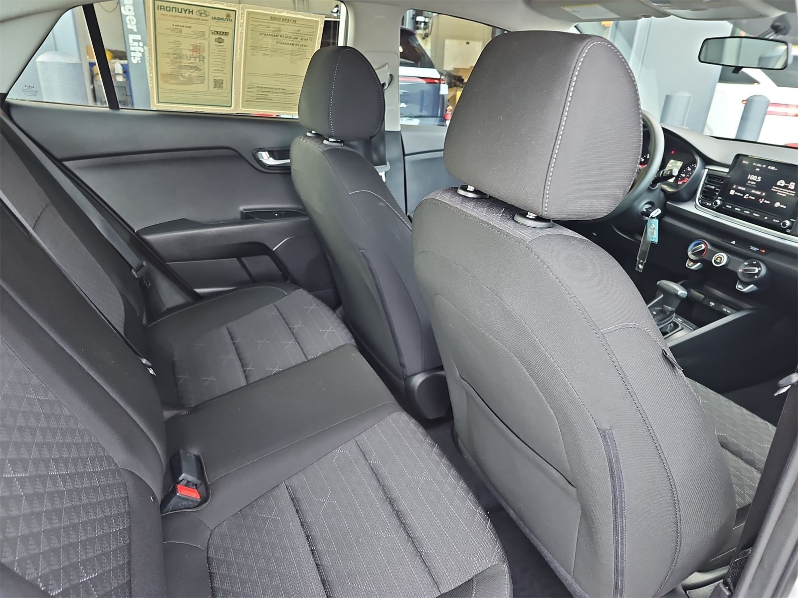 Thumbnail: 2023 Kia Rio - 16