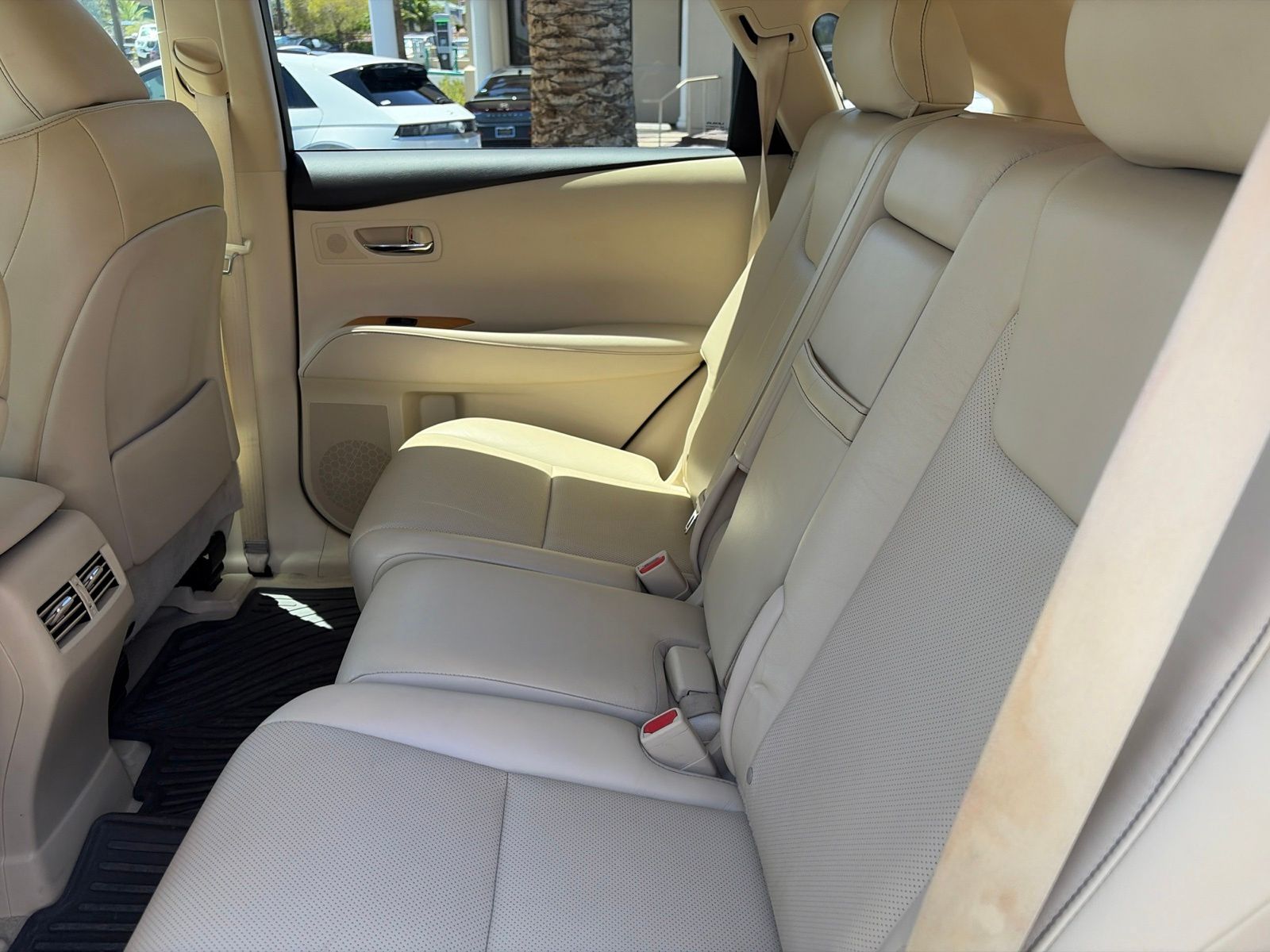 Thumbnail: 2015 Lexus RX - 19