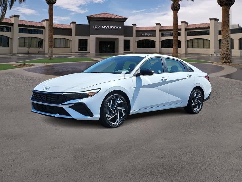 Thumbnail: 2025 Hyundai Elantra - 4