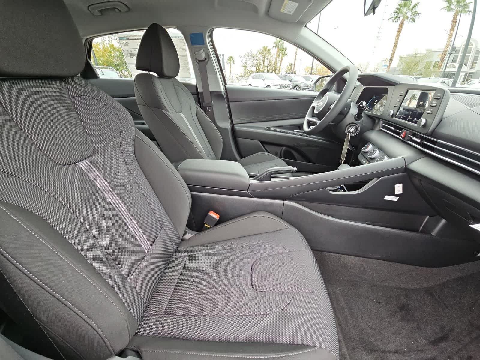 Thumbnail: 2026 Hyundai Elantra - 18