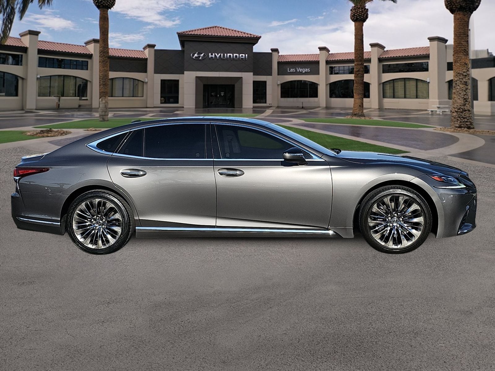 Thumbnail: 2019 Lexus LS - 9