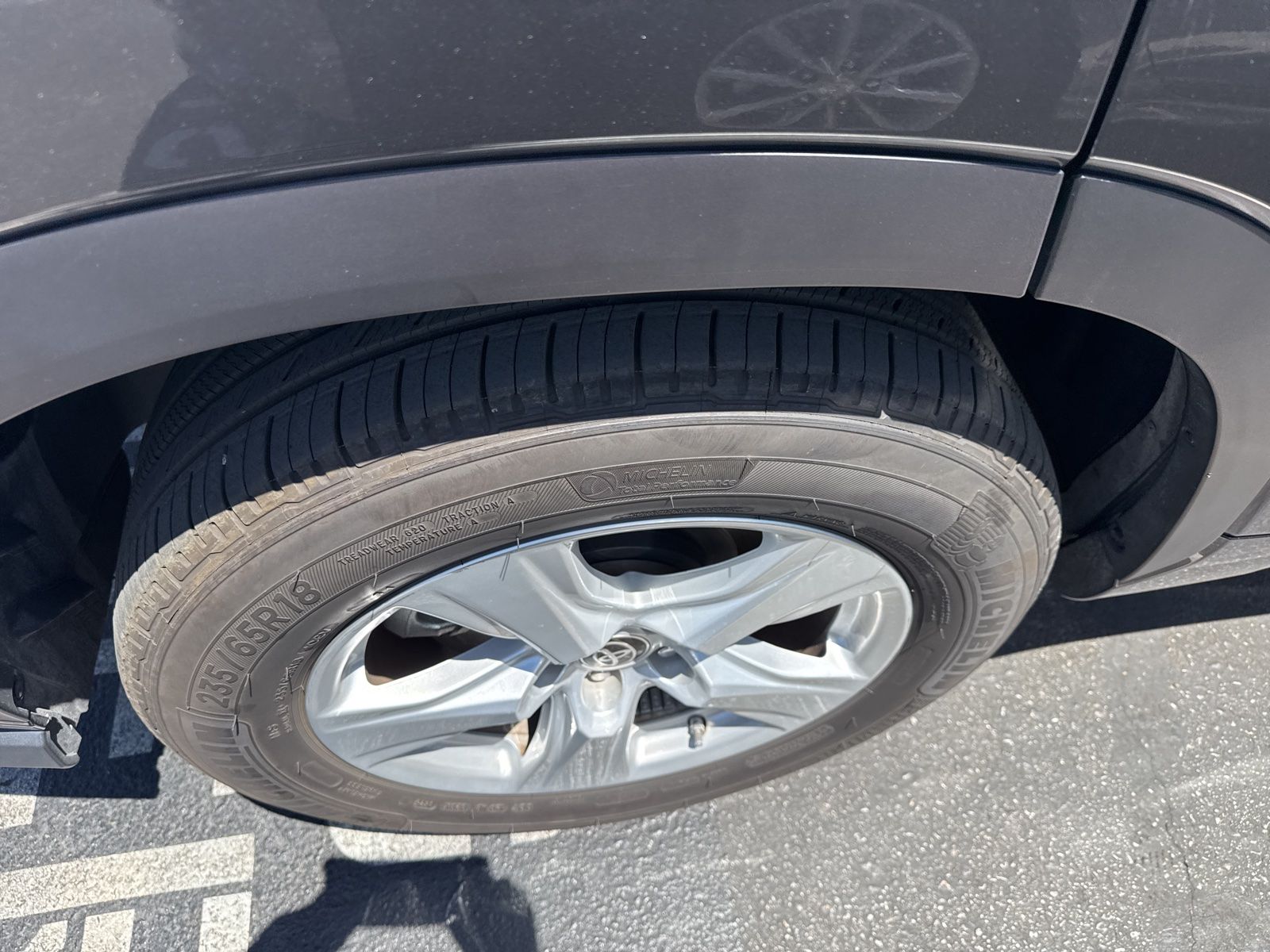Thumbnail: 2021 Toyota Highlander - 7