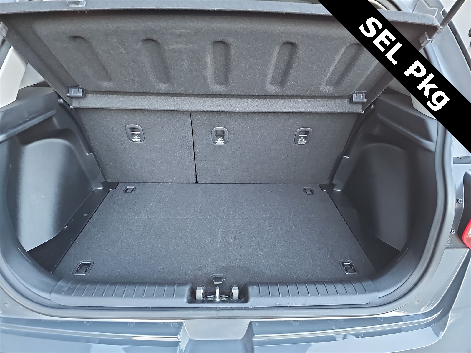 Thumbnail: 2024 Hyundai Venue - 23