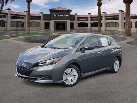 2025 Nissan Leaf S Sedan