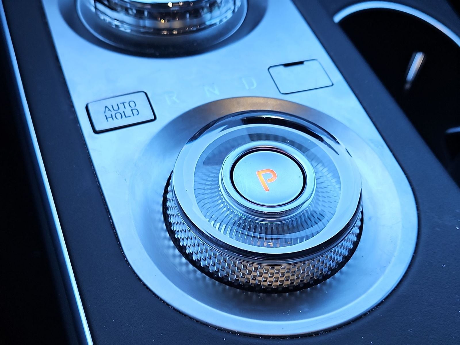 Thumbnail: 2022 Genesis GV70 - 20