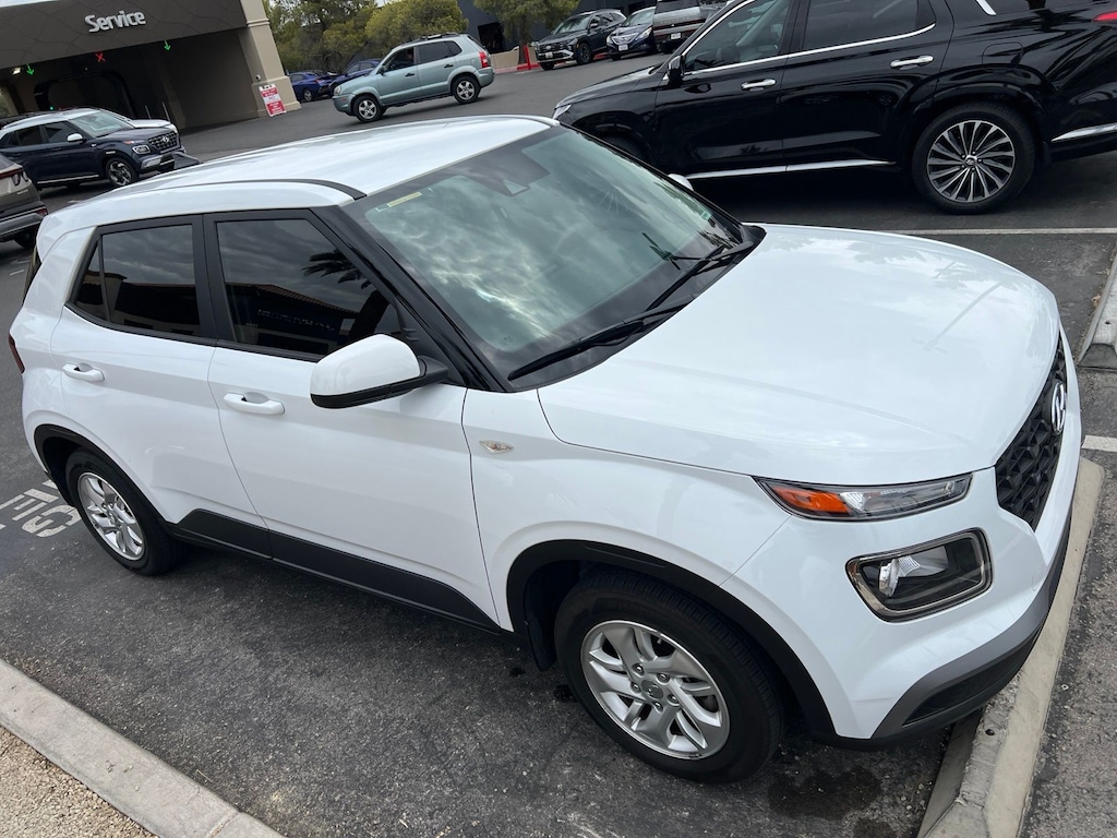 Used 2022 Hyundai Venue SE SUV