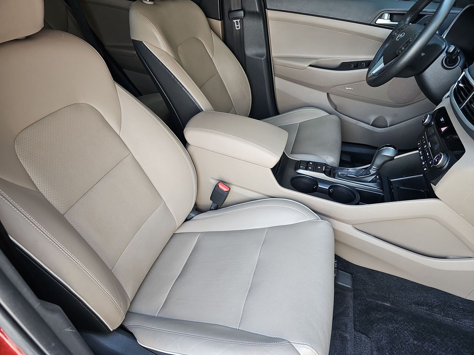 Thumbnail: 2019 Hyundai Tucson - 18