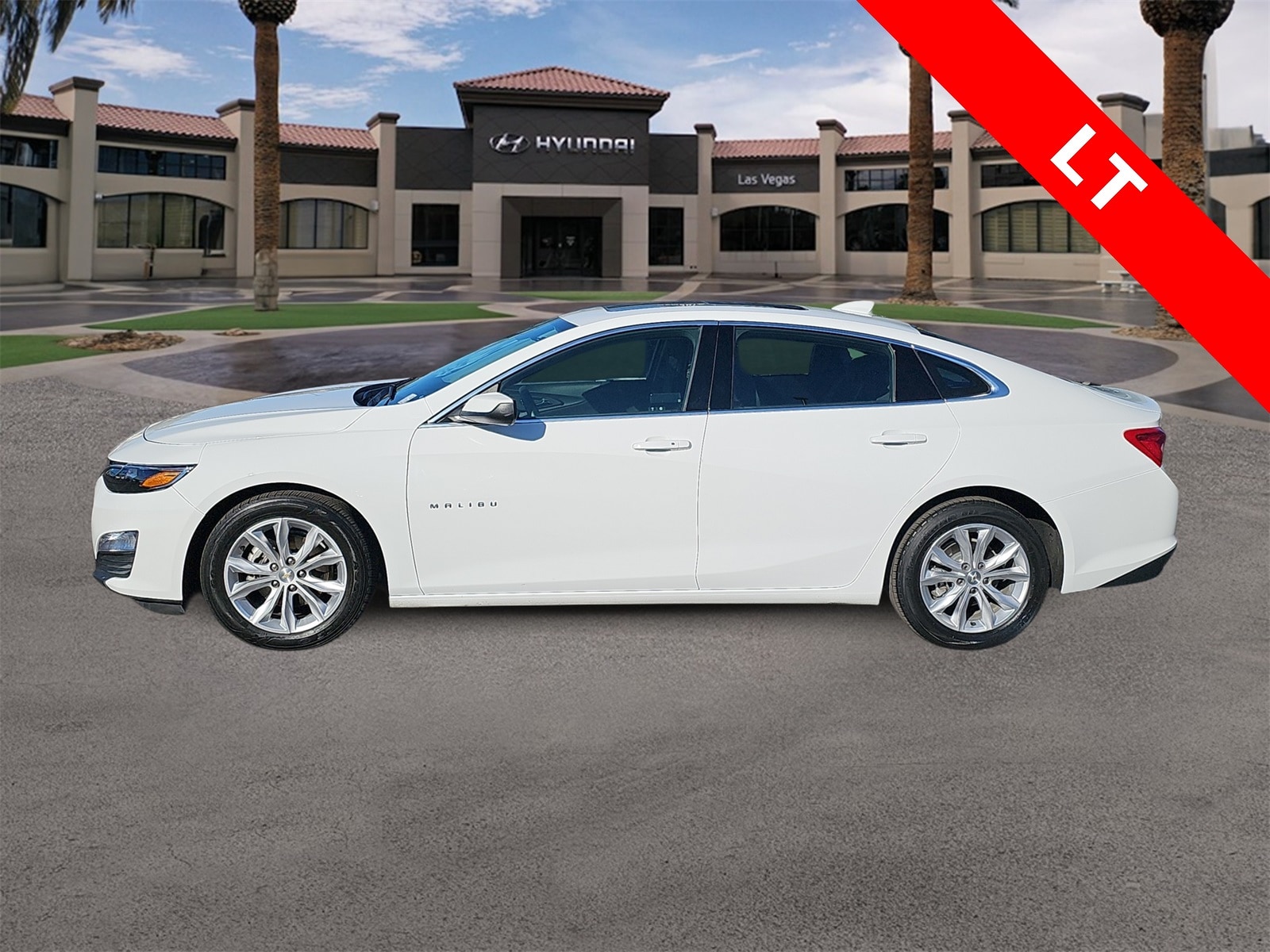 Thumbnail: 2024 Chevrolet Malibu - 5