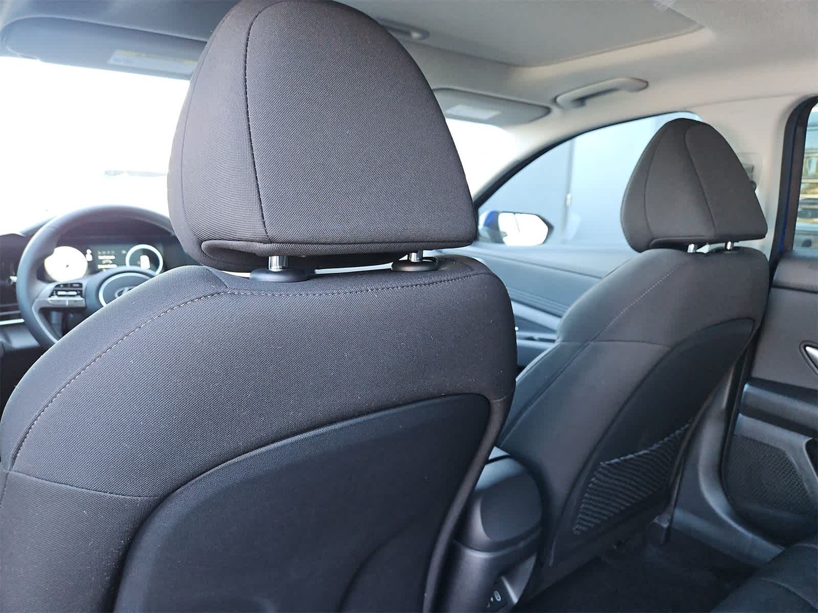 Thumbnail: 2025 Hyundai Elantra - 16