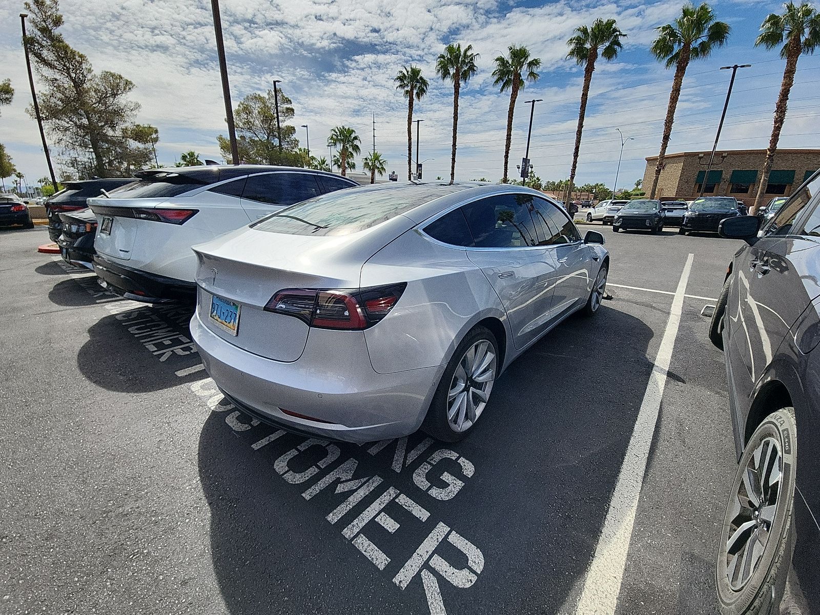 Thumbnail: 2018 Tesla Model 3 - 9