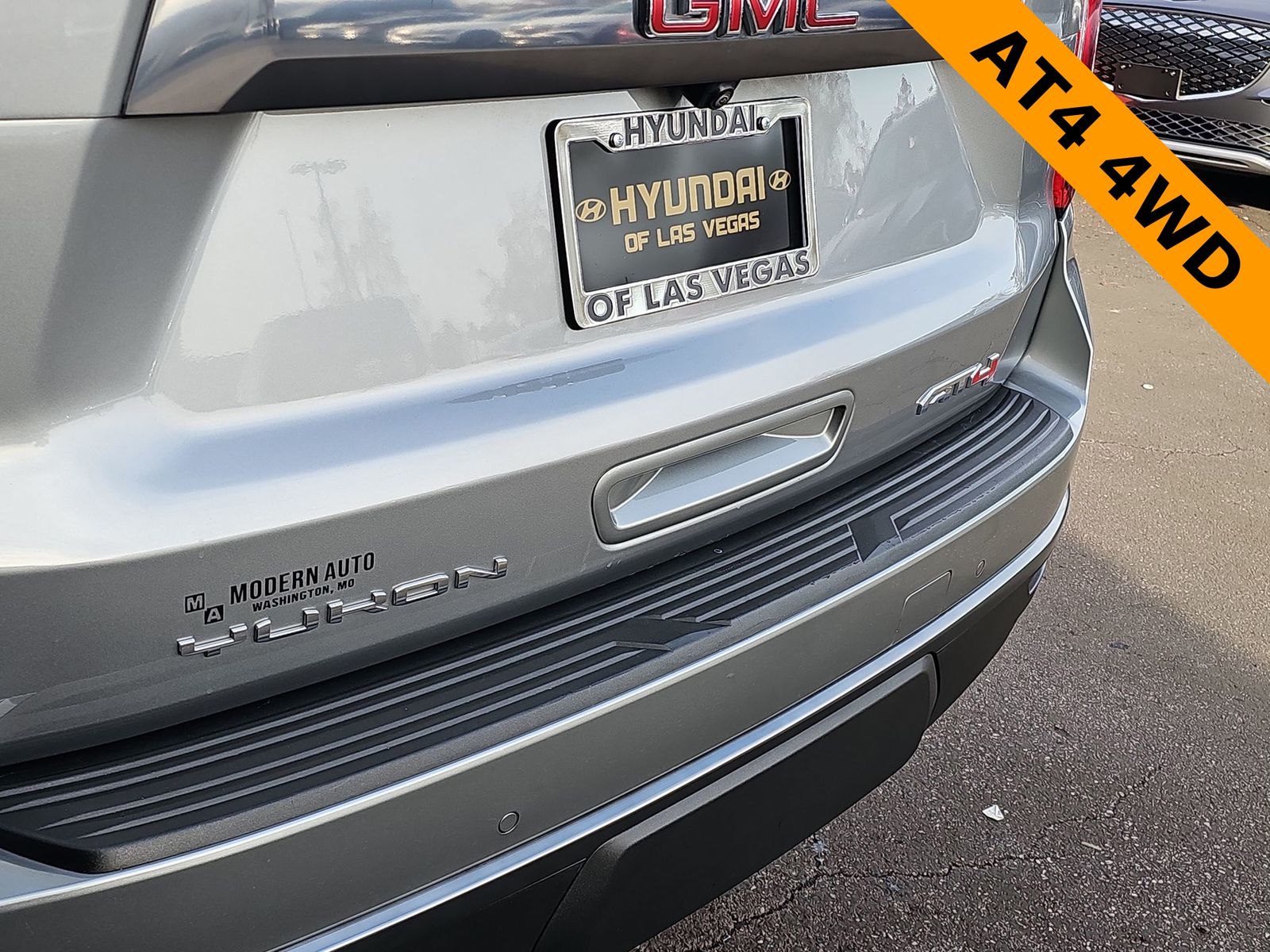 Thumbnail: 2024 GMC Yukon - 11