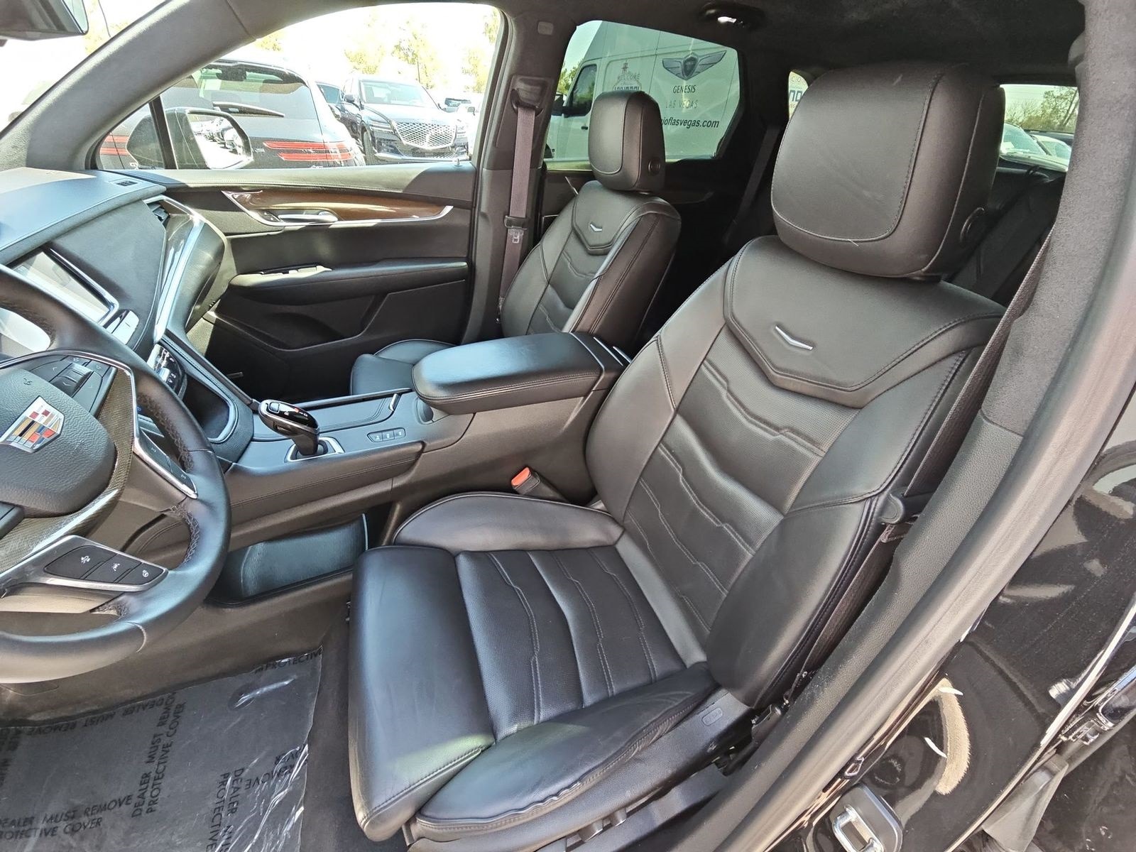 Thumbnail: 2017 Cadillac XT5 - 16