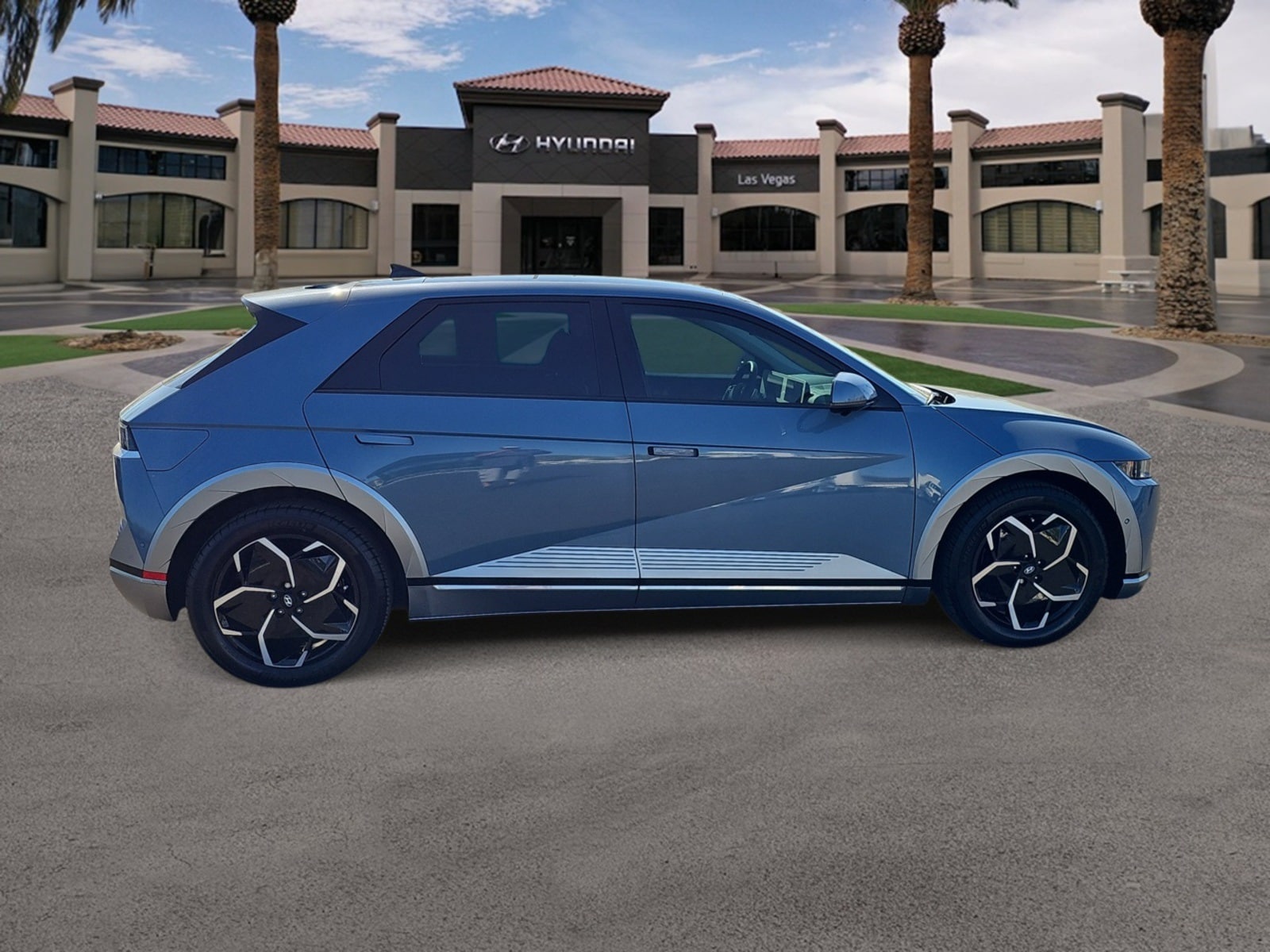 Thumbnail: 2024 Hyundai Ioniq 5 - 10