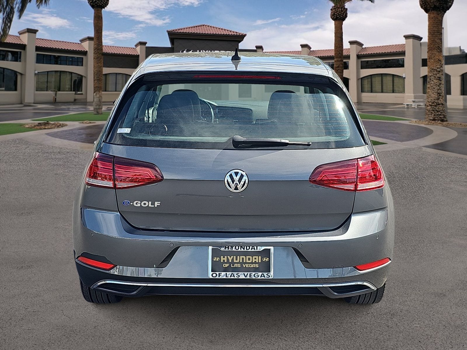 Thumbnail: 2018 Volkswagen e-Golf - 7