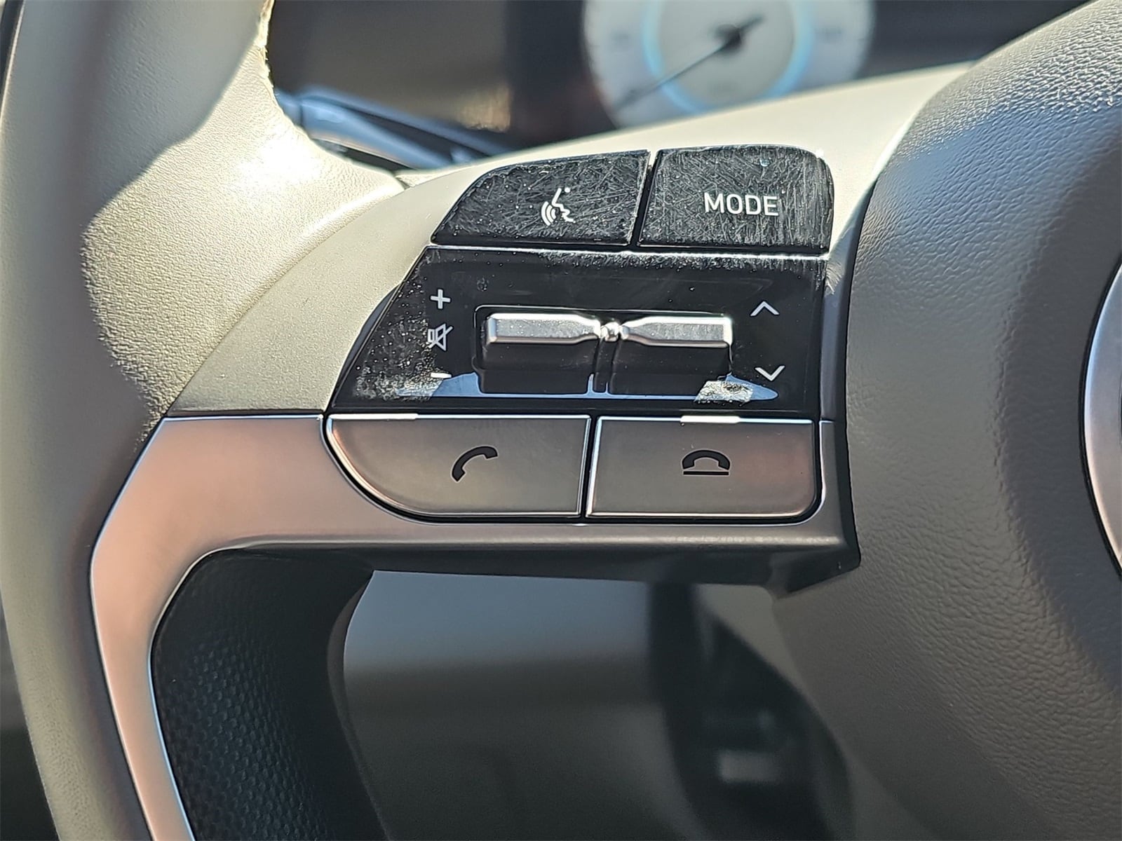 Thumbnail: 2023 Hyundai Elantra - 28