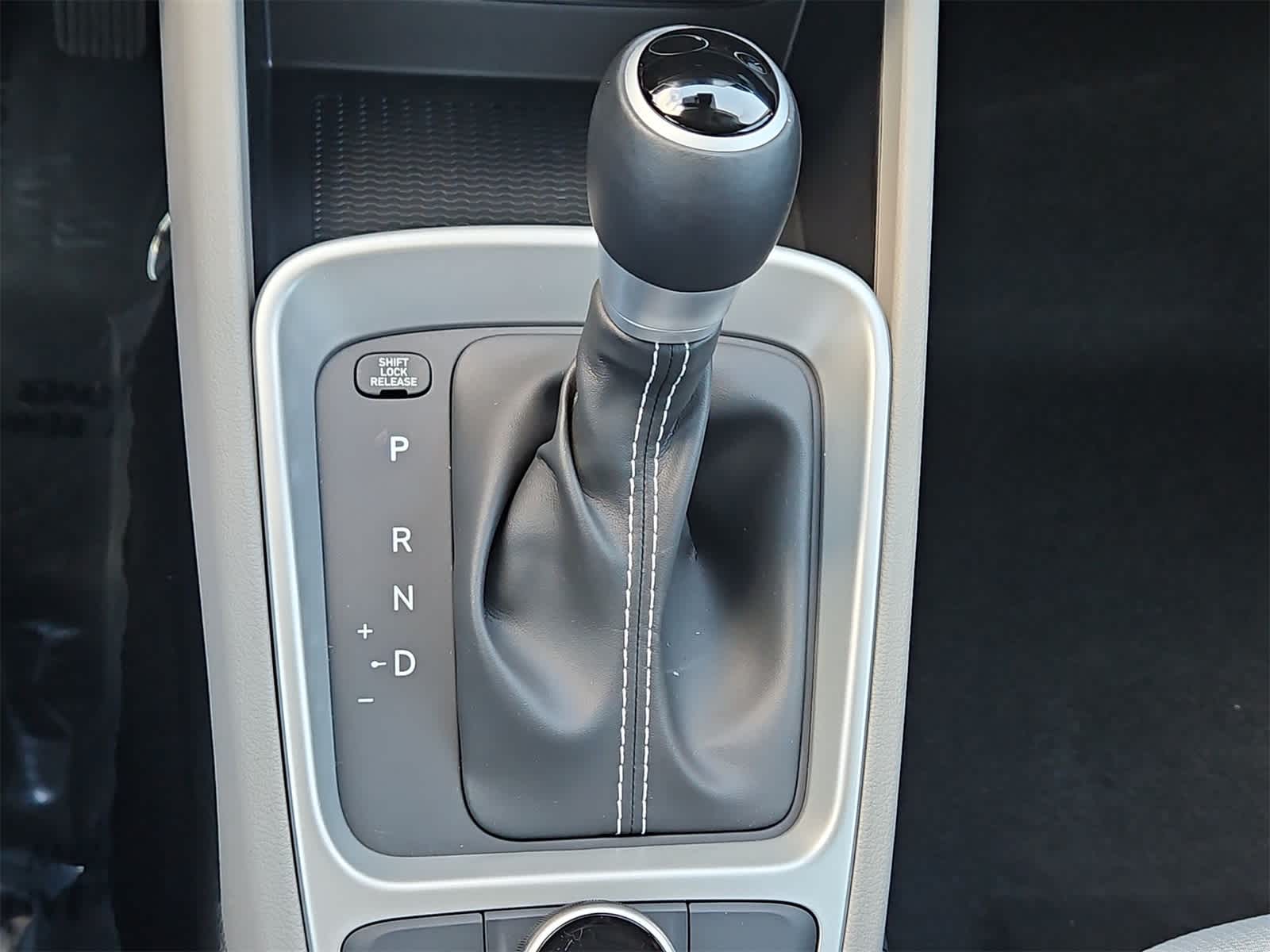 Thumbnail: 2025 Hyundai Venue - 21