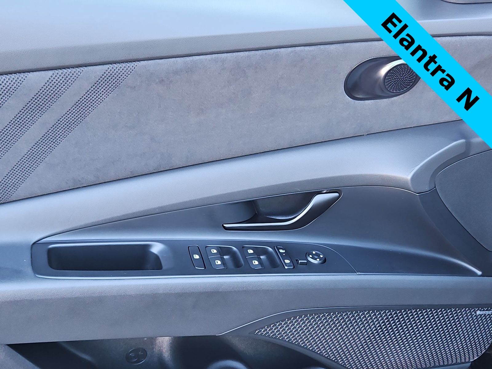 Thumbnail: 2025 Hyundai Elantra - 28