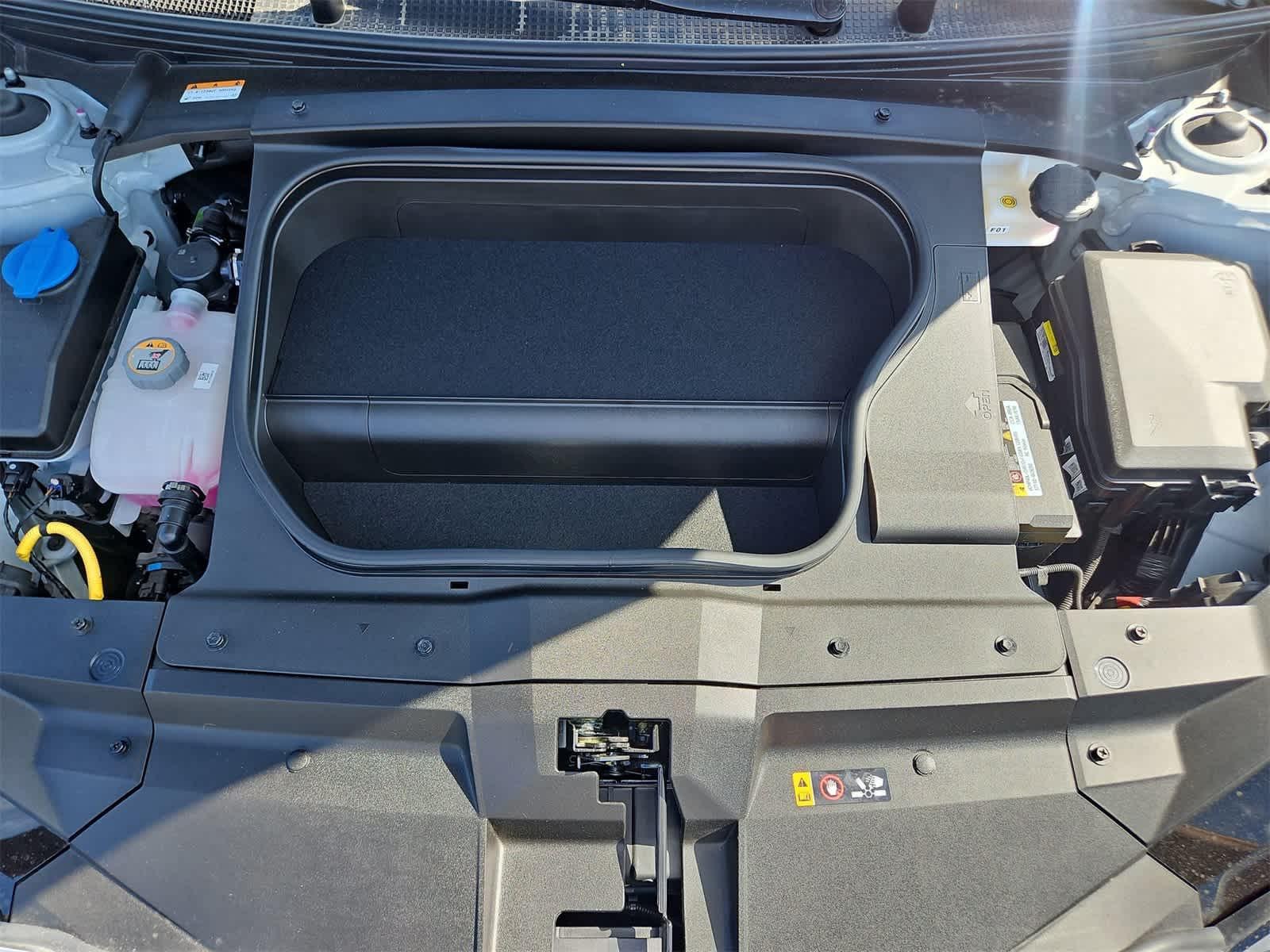 Thumbnail: 2025 Hyundai Ioniq 6 - 13