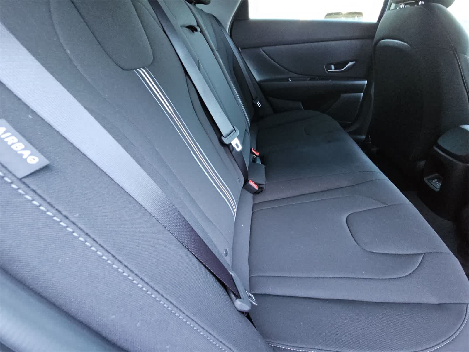 Thumbnail: 2025 Hyundai Elantra - 17