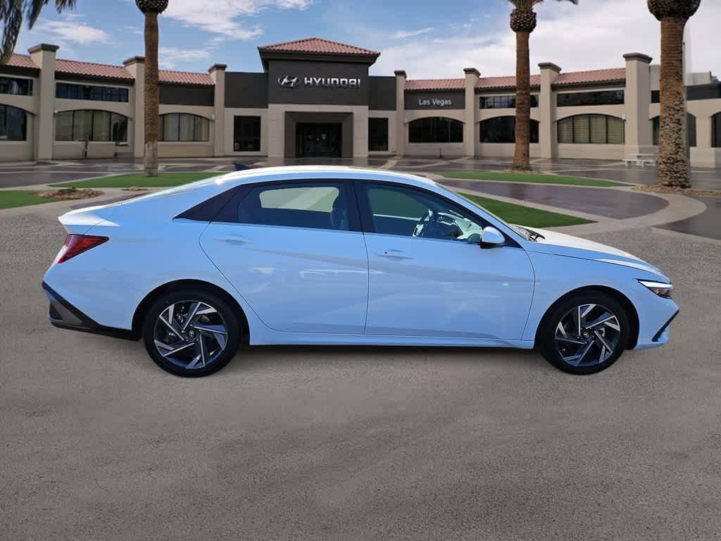 Thumbnail: 2025 Hyundai Elantra - 9