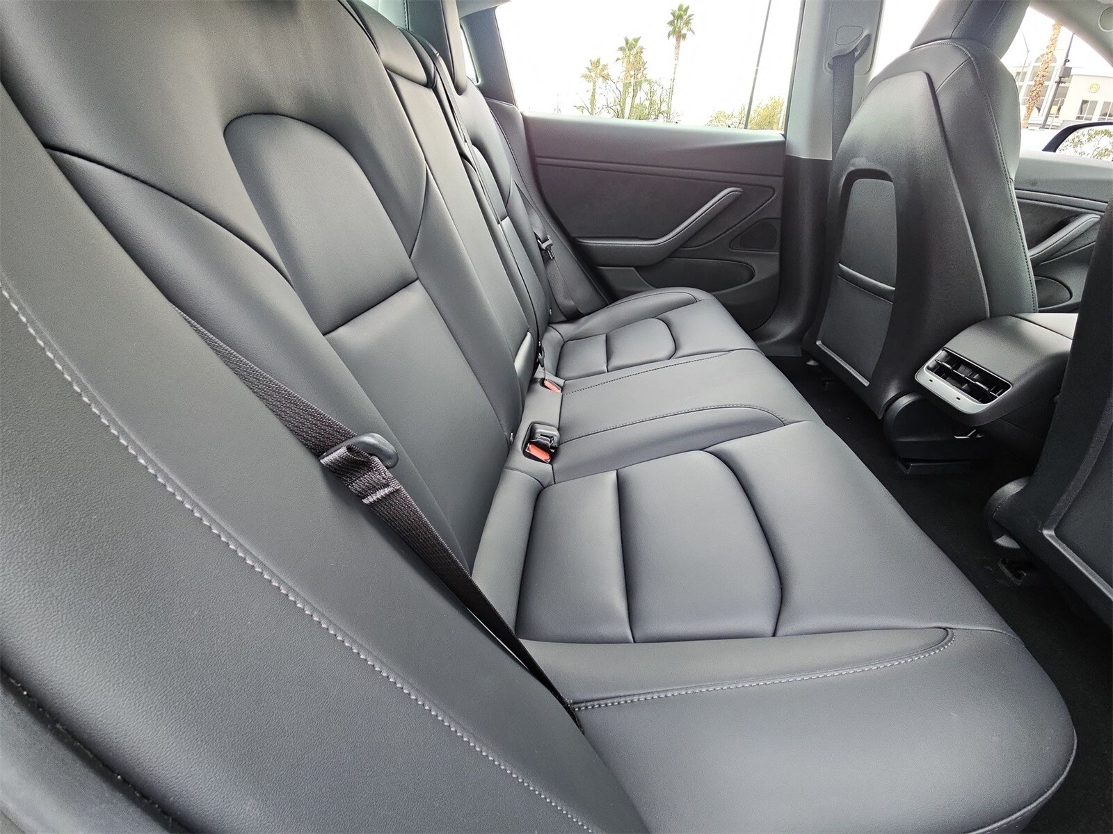 Thumbnail: 2021 Tesla Model 3 - 17