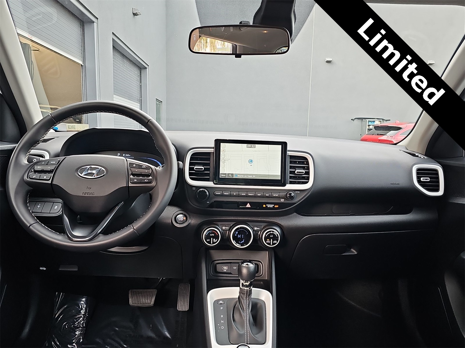 Thumbnail: 2024 Hyundai Venue - 14