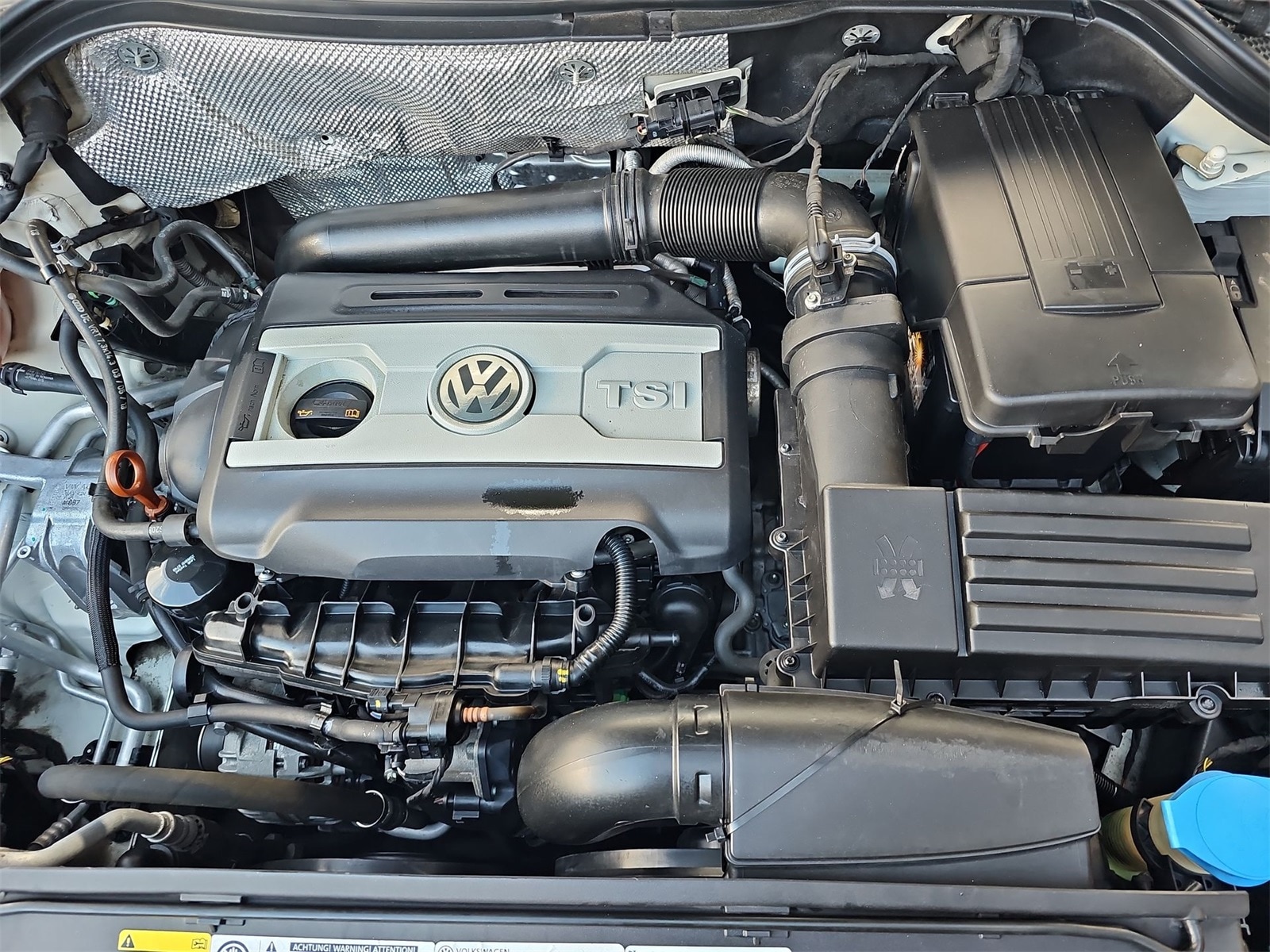 Thumbnail: 2013 Volkswagen Tiguan - 13