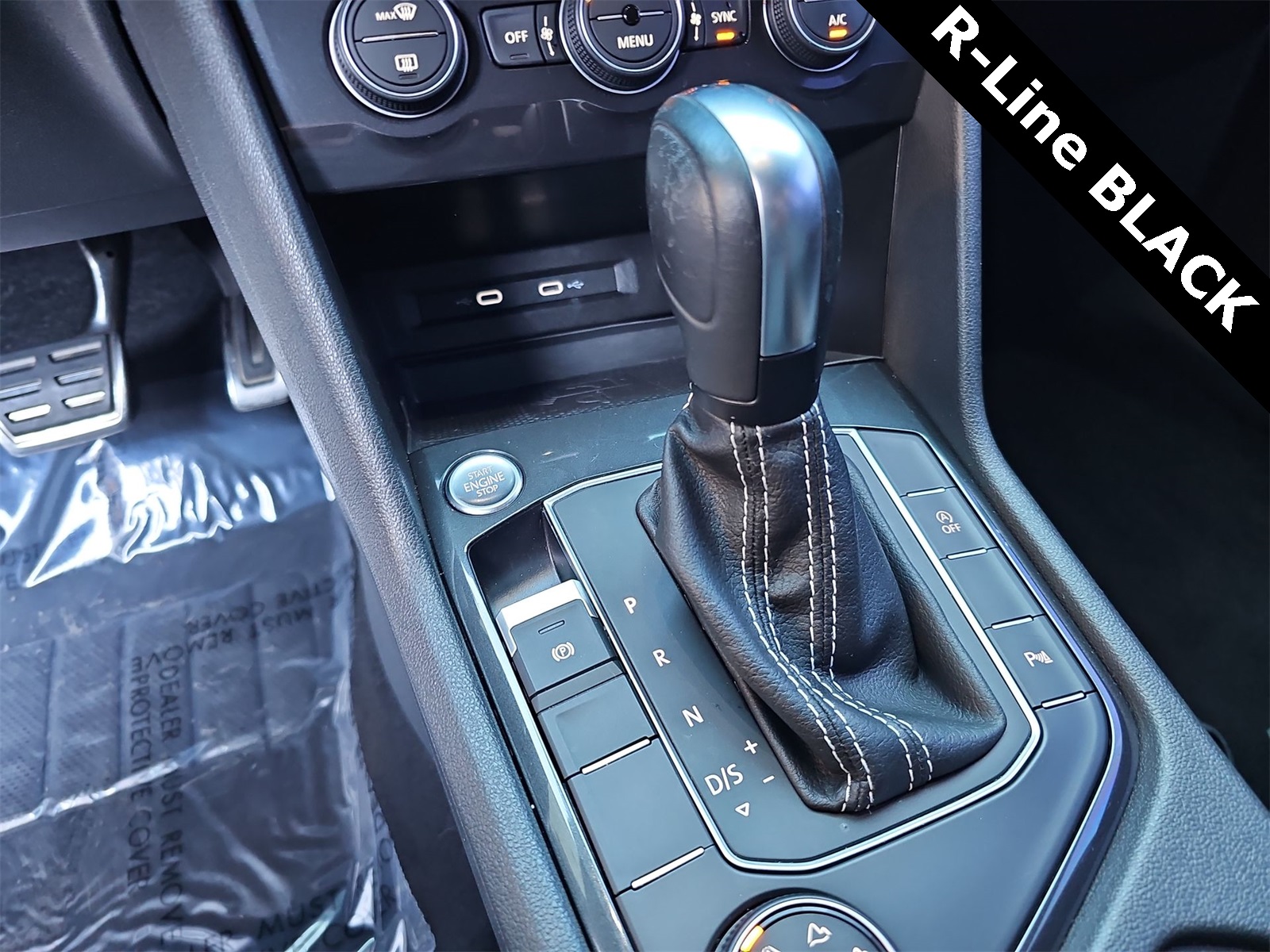 Thumbnail: 2021 Volkswagen Tiguan - 21