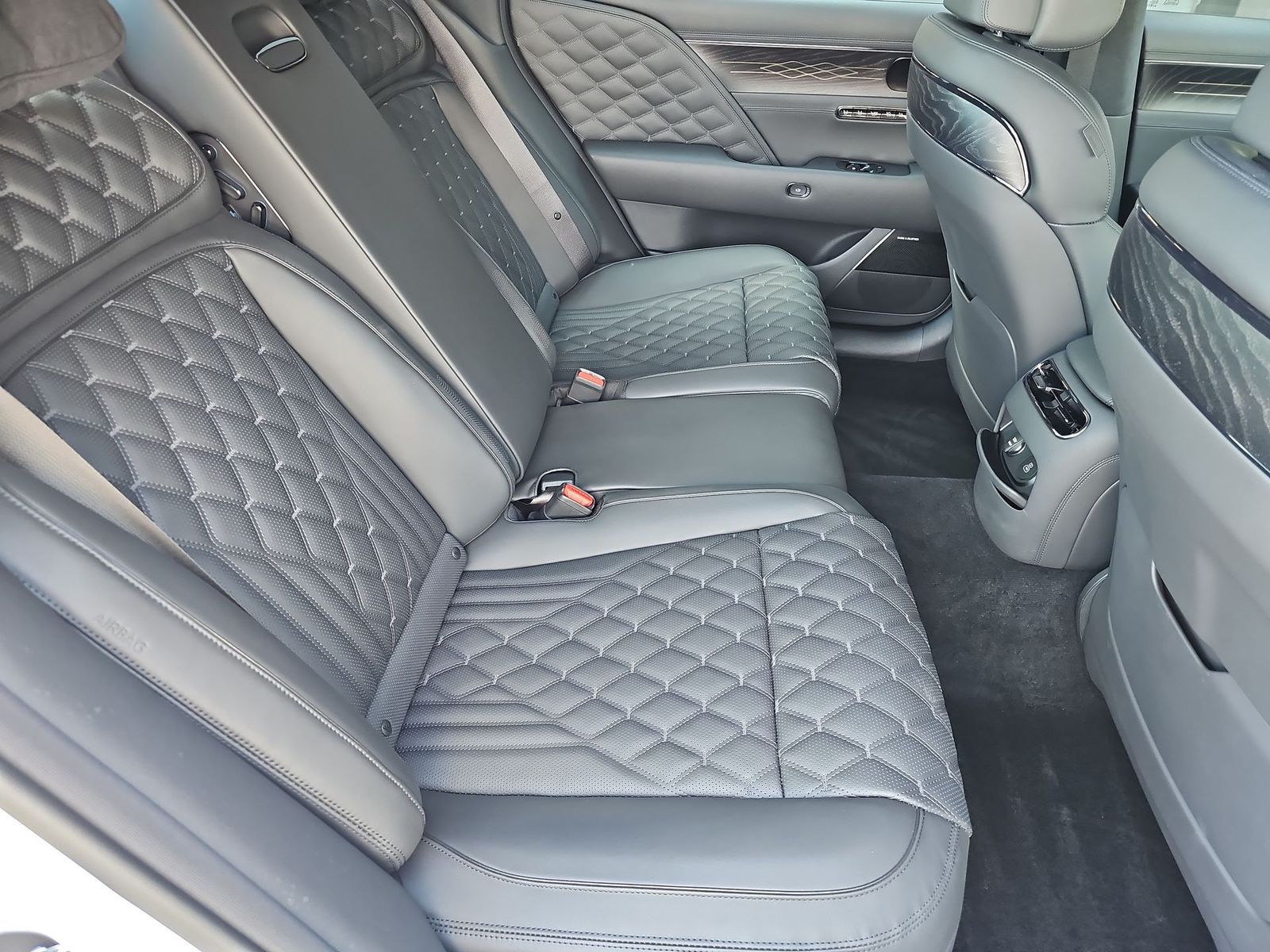 2026 GENESIS G90 Prestige Black - Photo 17