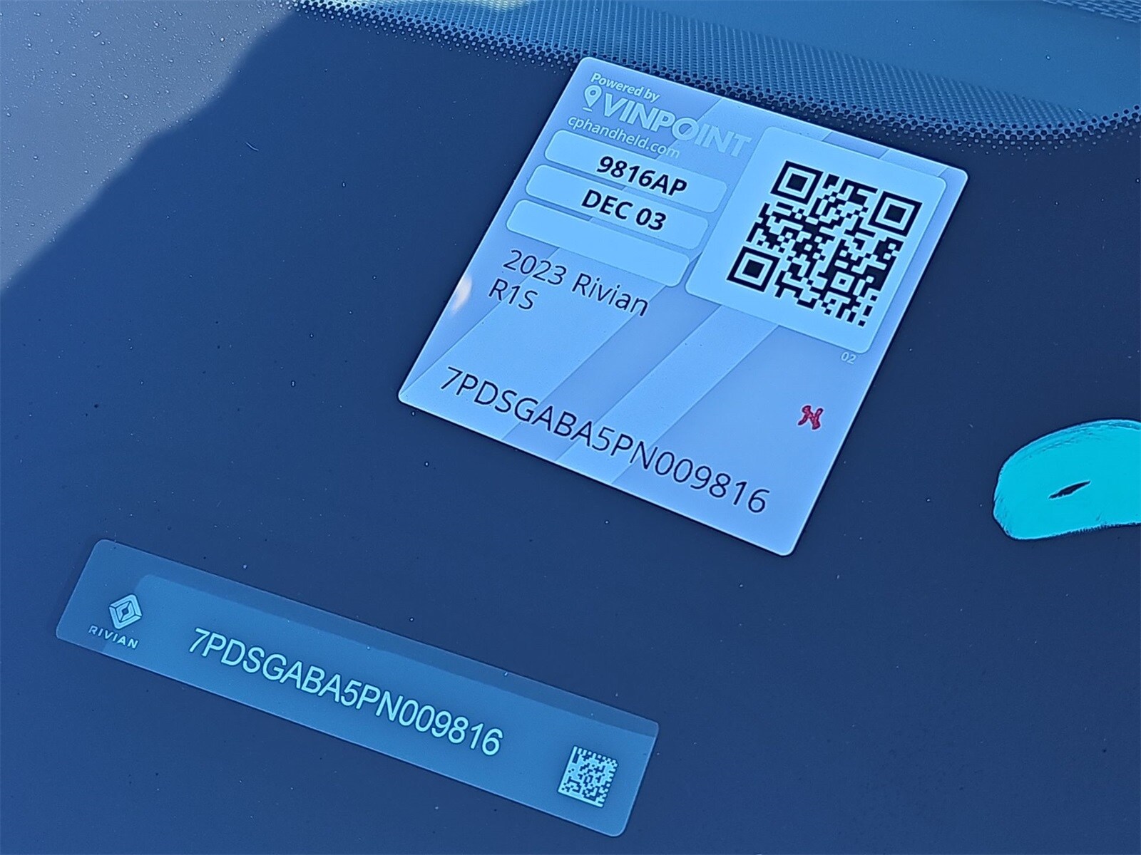 Thumbnail: 2023 Rivian R1S - 24